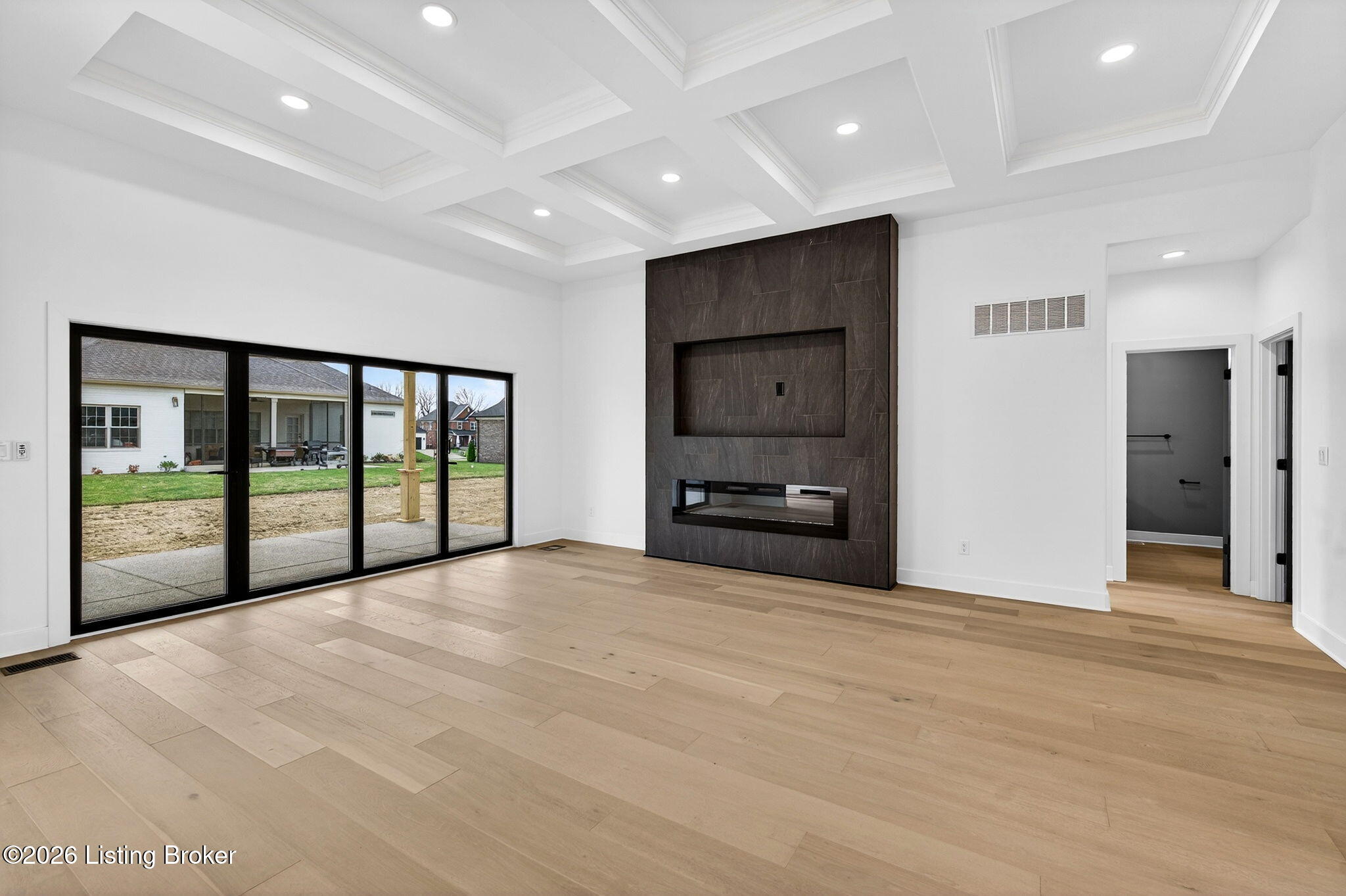 1505 Lincoln Hill Way