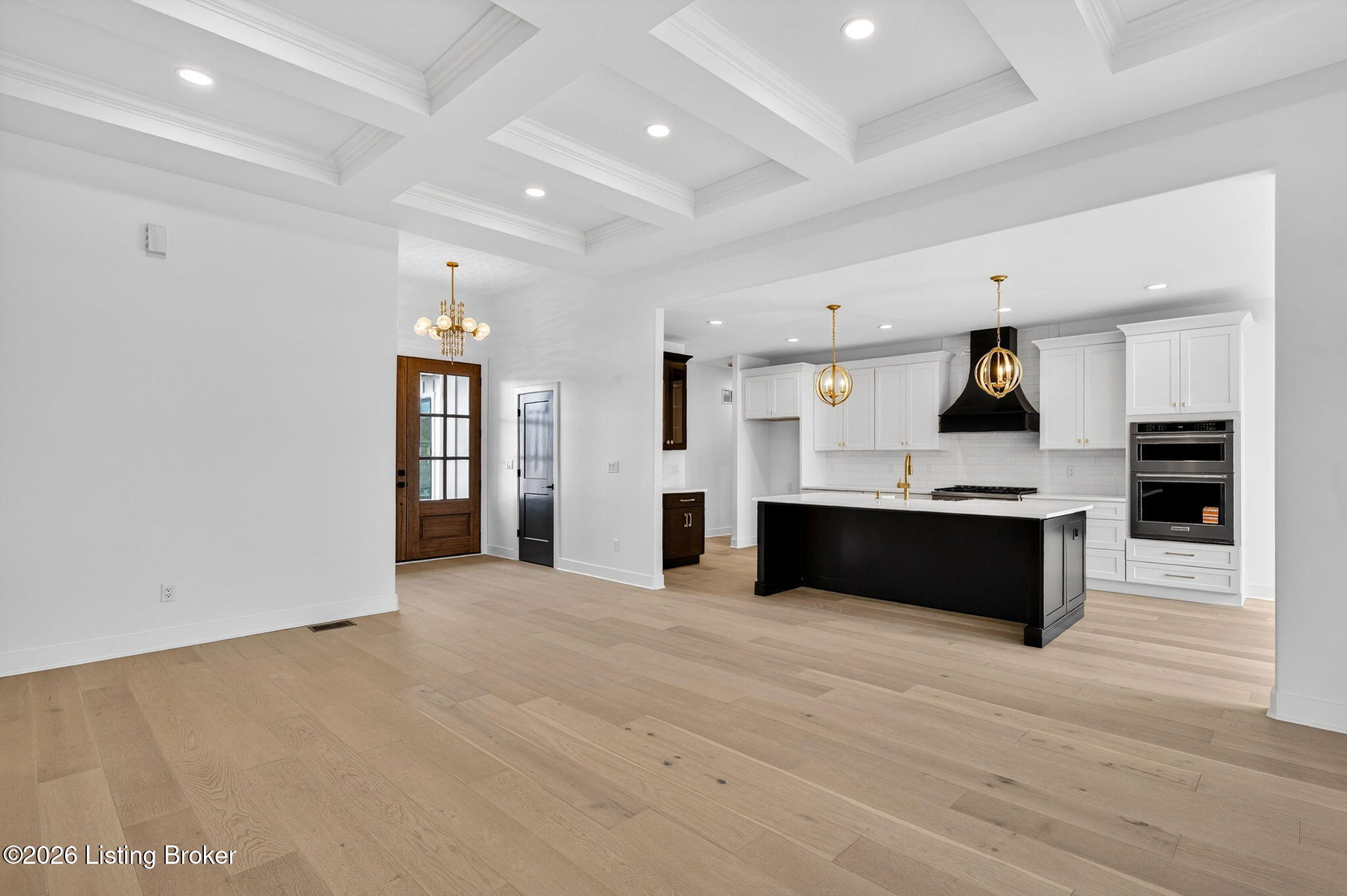 1505 Lincoln Hill Way