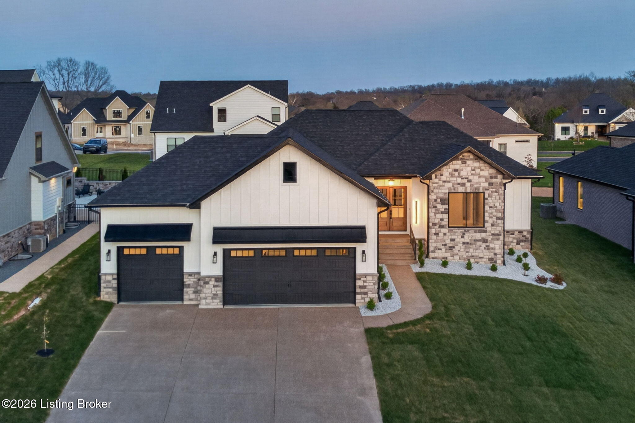1505 Lincoln Hill Way