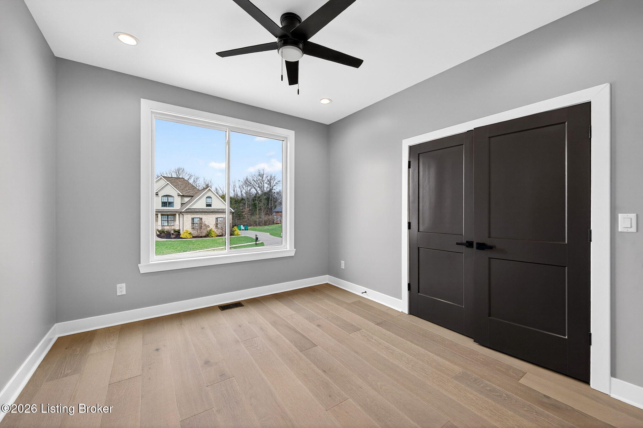 1505 Lincoln Hill Way