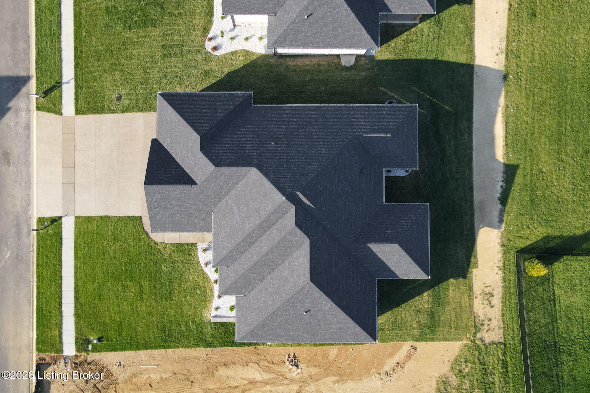 1507 Lincoln Hill Way