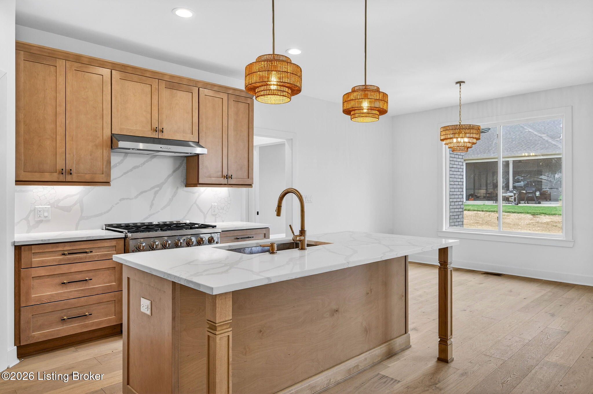 1507 Lincoln Hill Way
