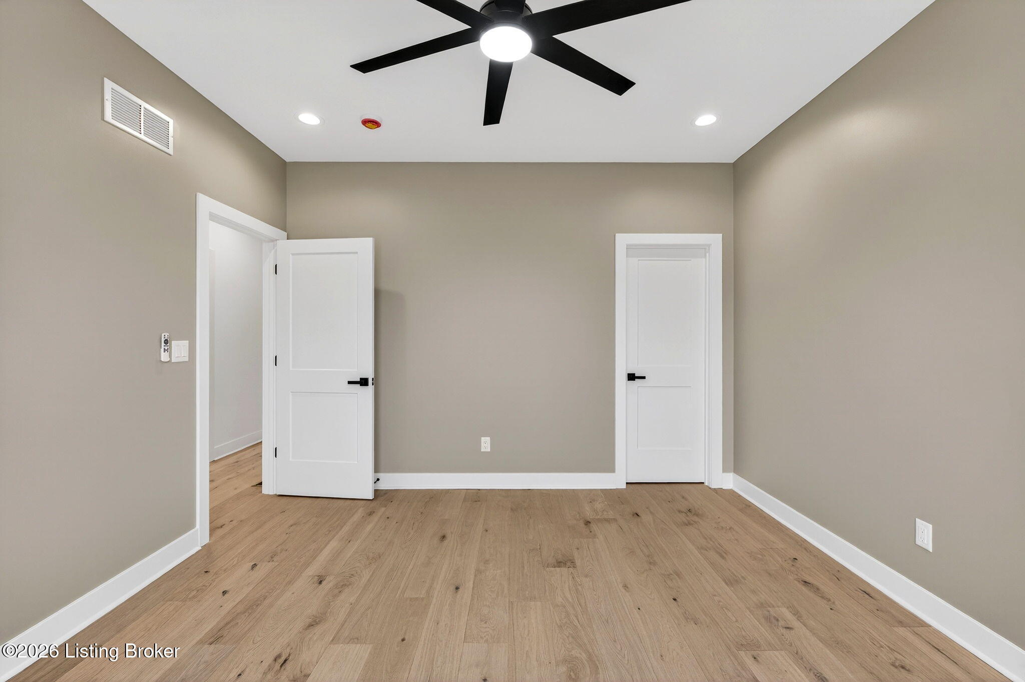 1507 Lincoln Hill Way
