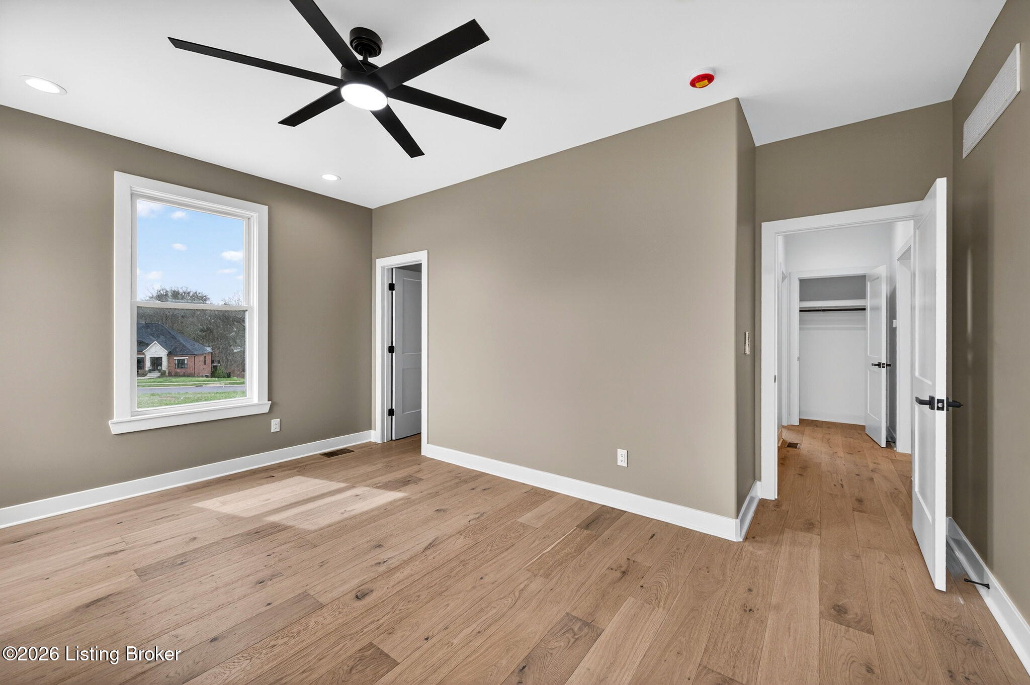 1507 Lincoln Hill Way