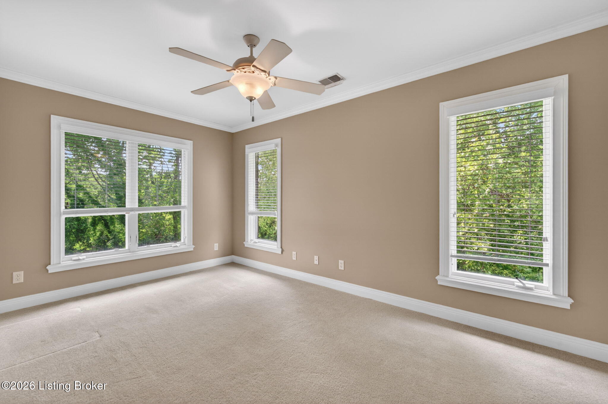 12307 Ridgeview Dr