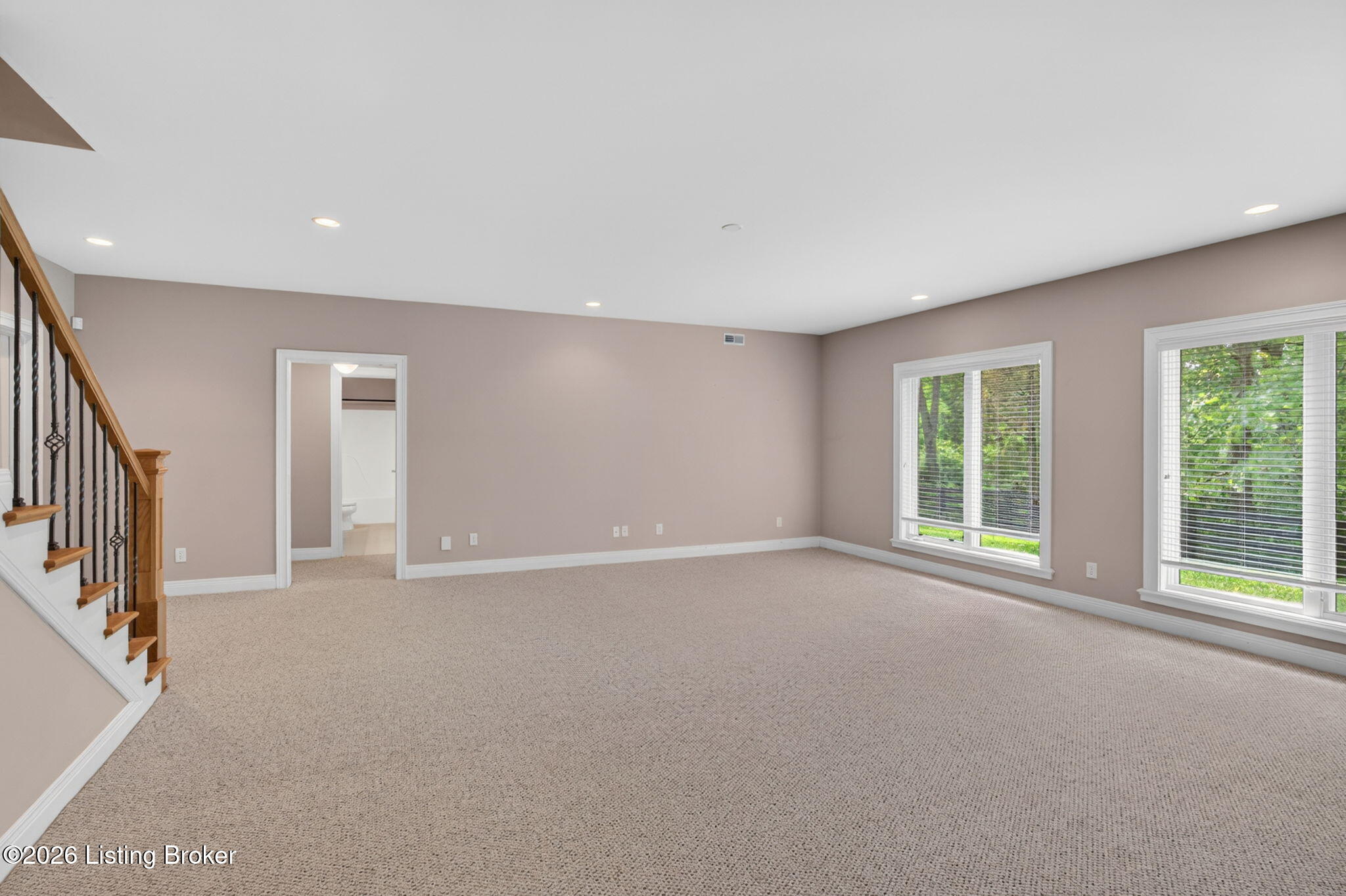 12307 Ridgeview Dr