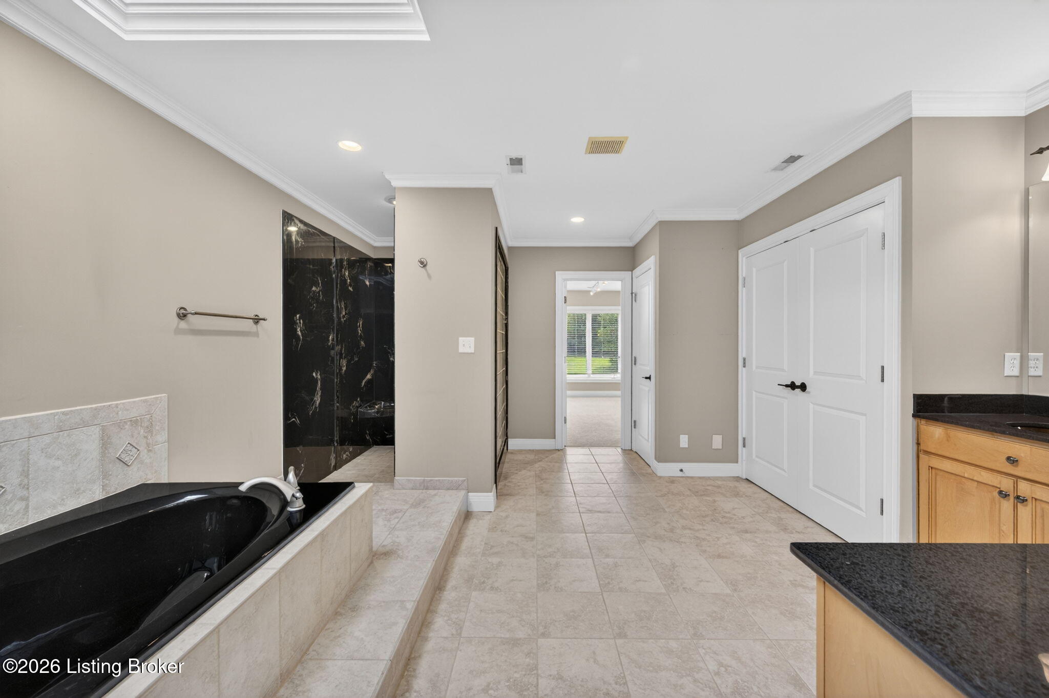 12307 Ridgeview Dr