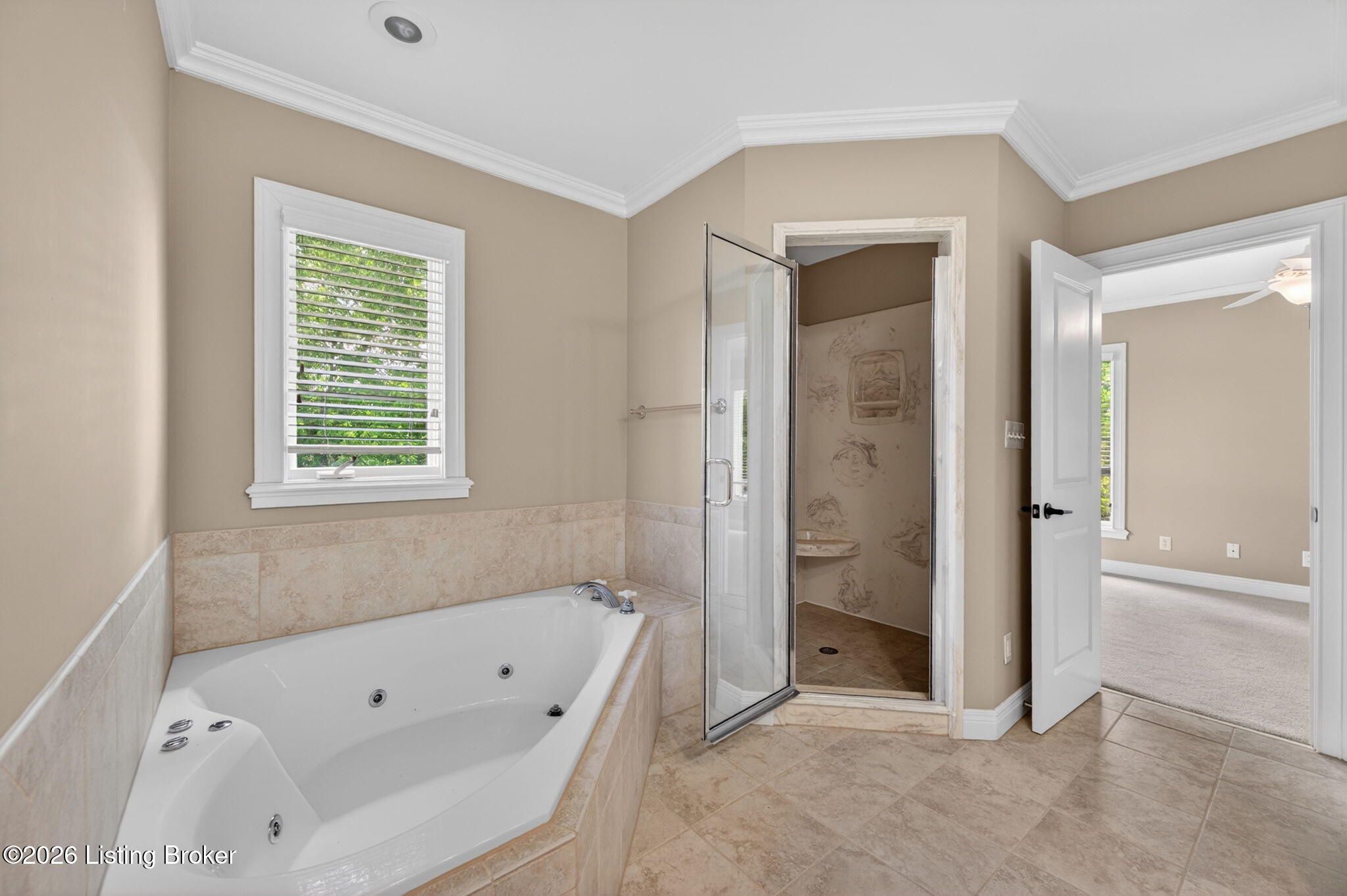 12307 Ridgeview Dr