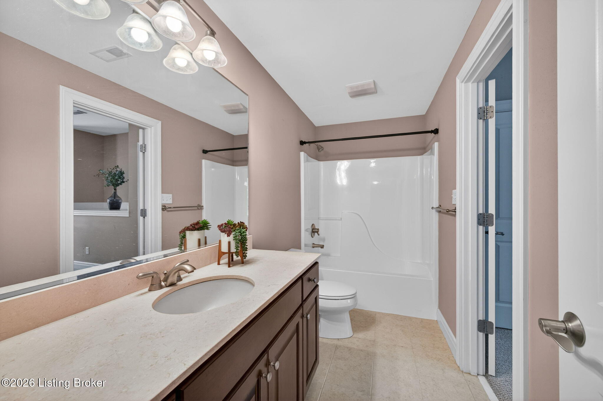 12307 Ridgeview Dr