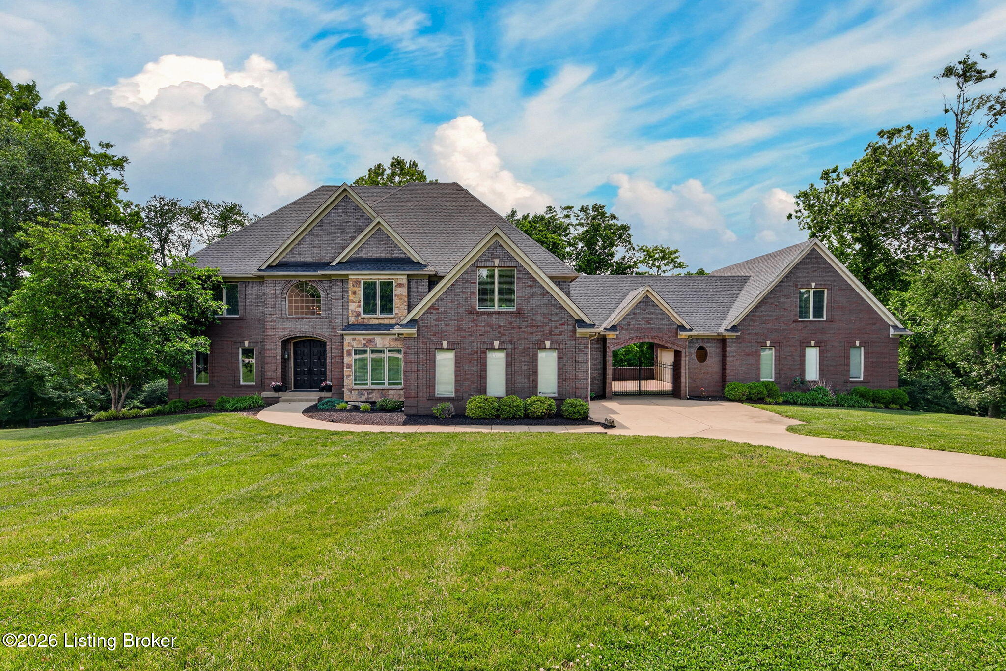 12307 Ridgeview Dr