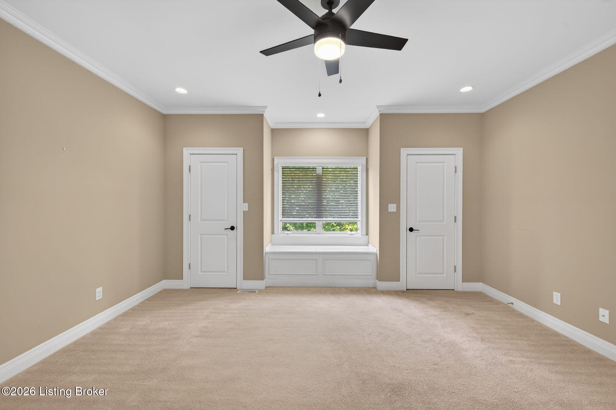 12307 Ridgeview Dr