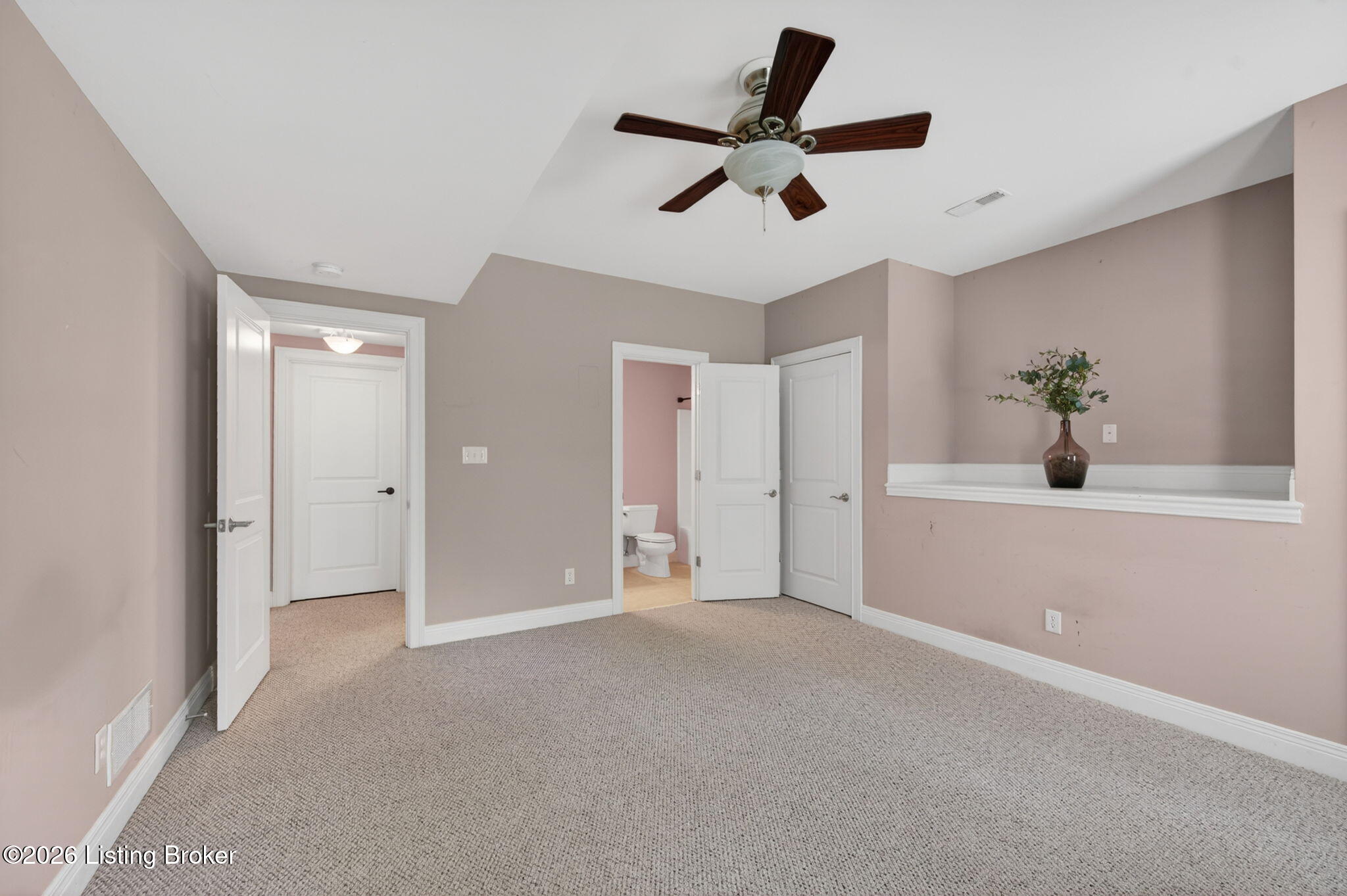 12307 Ridgeview Dr