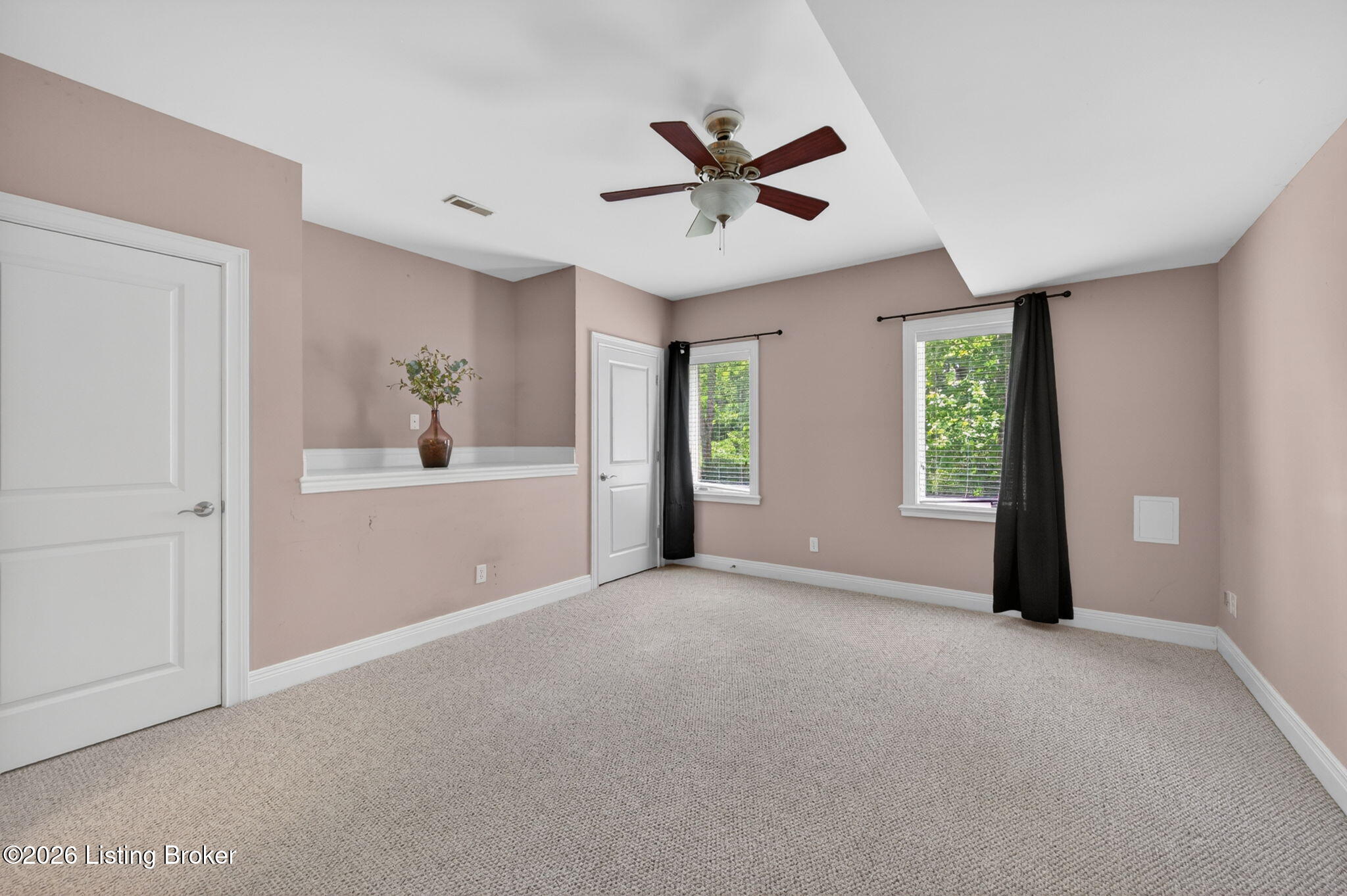 12307 Ridgeview Dr