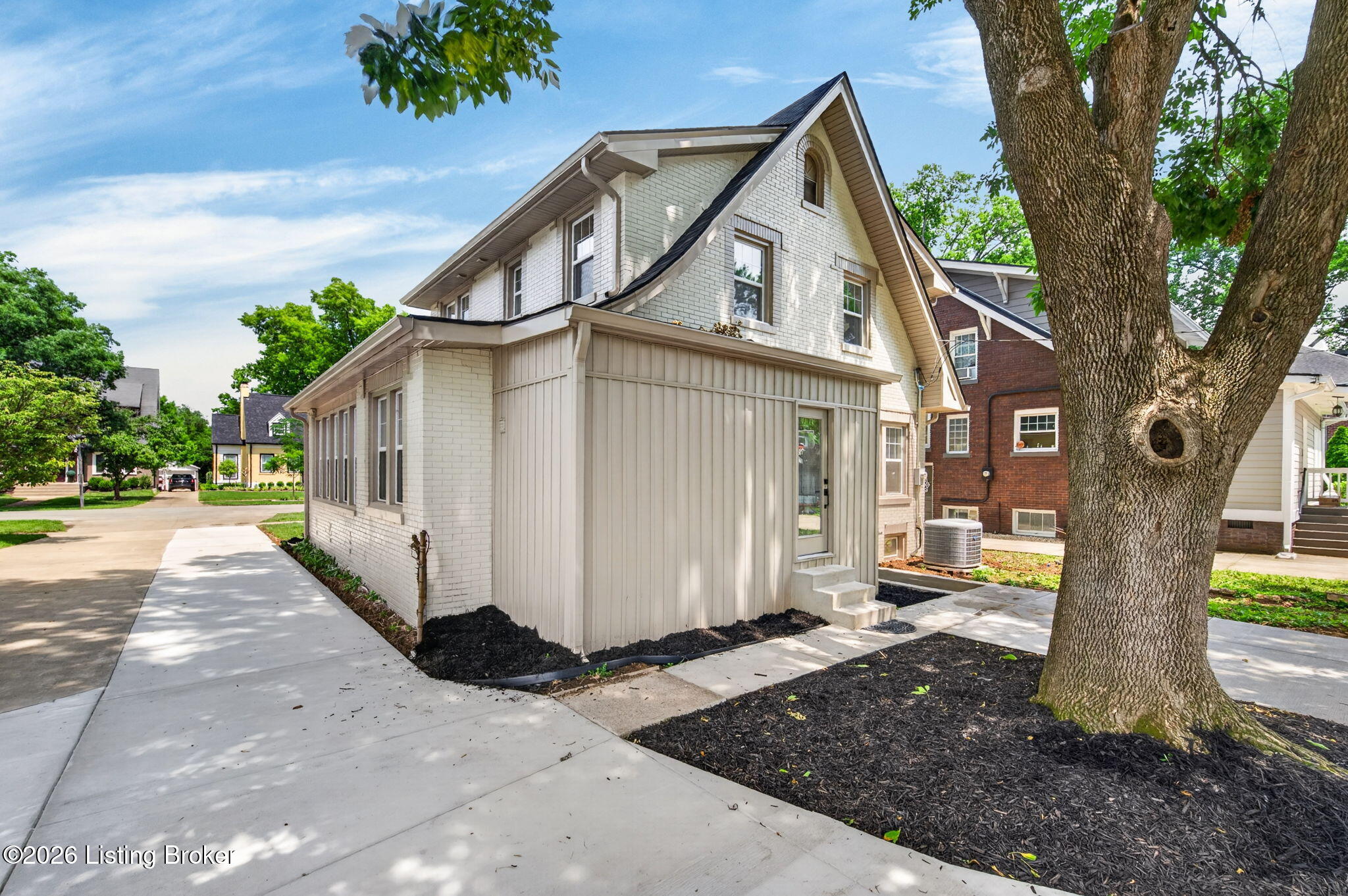 2530 Broadmeade Rd