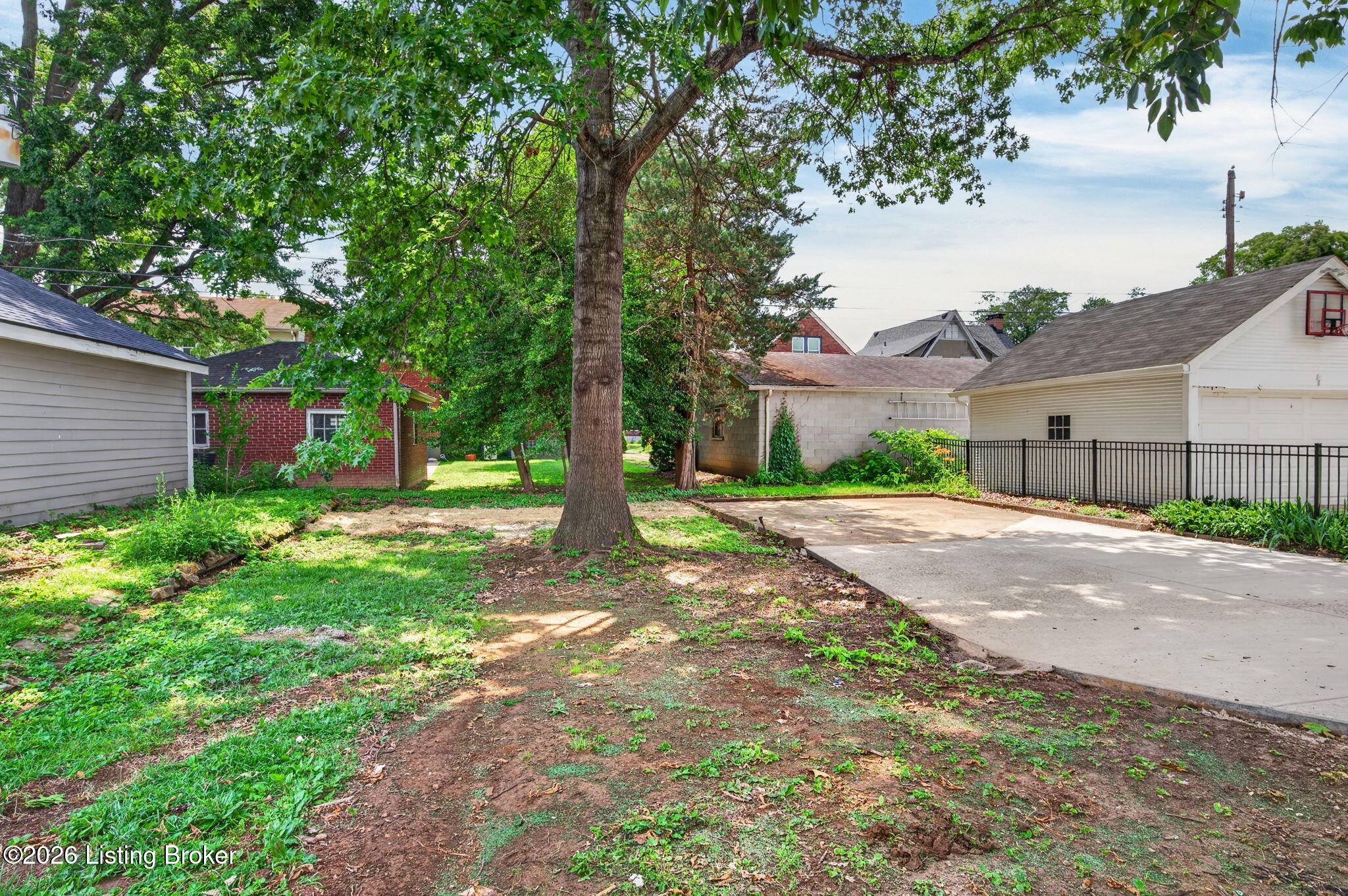 2530 Broadmeade Rd