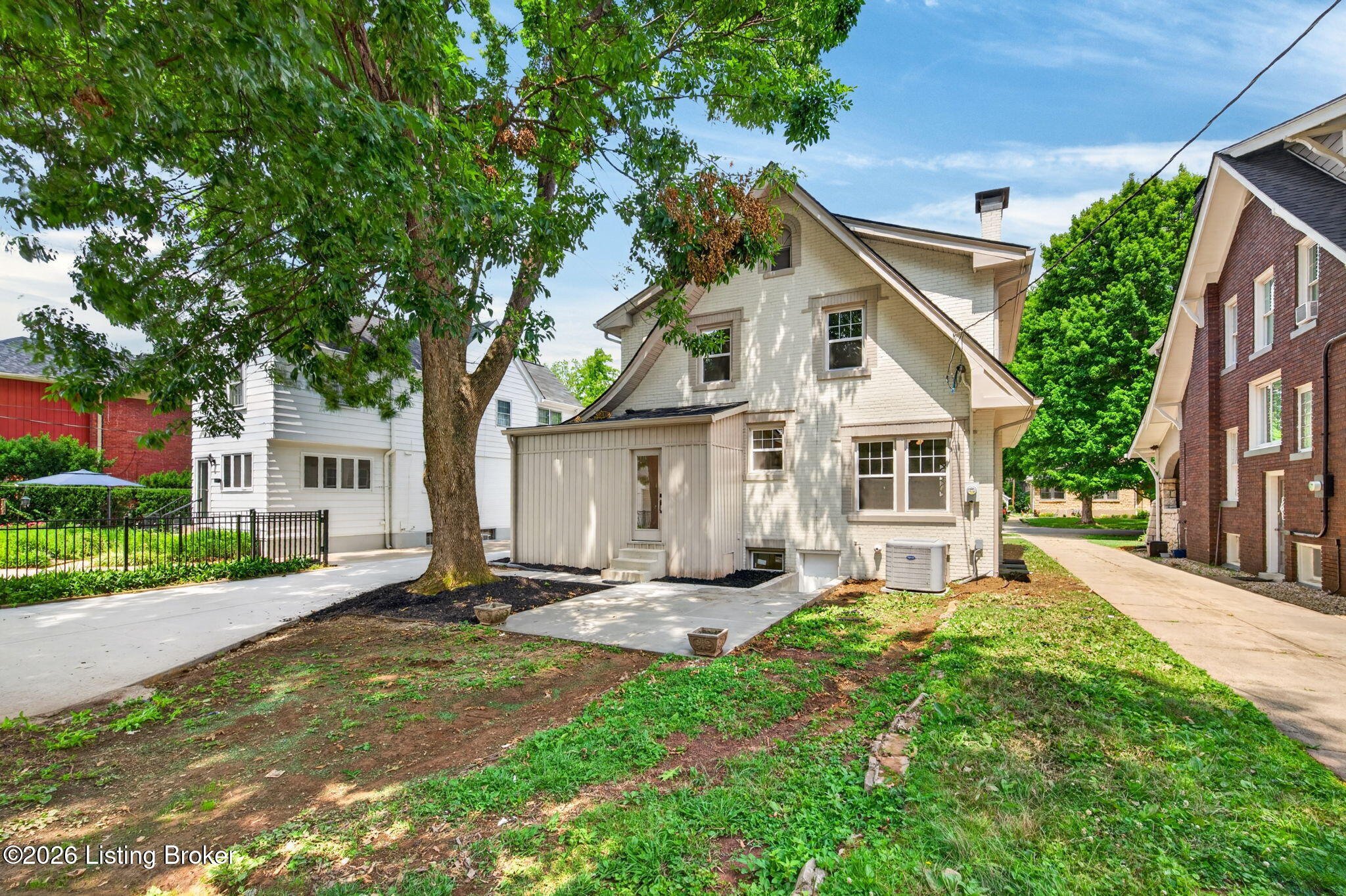 2530 Broadmeade Rd