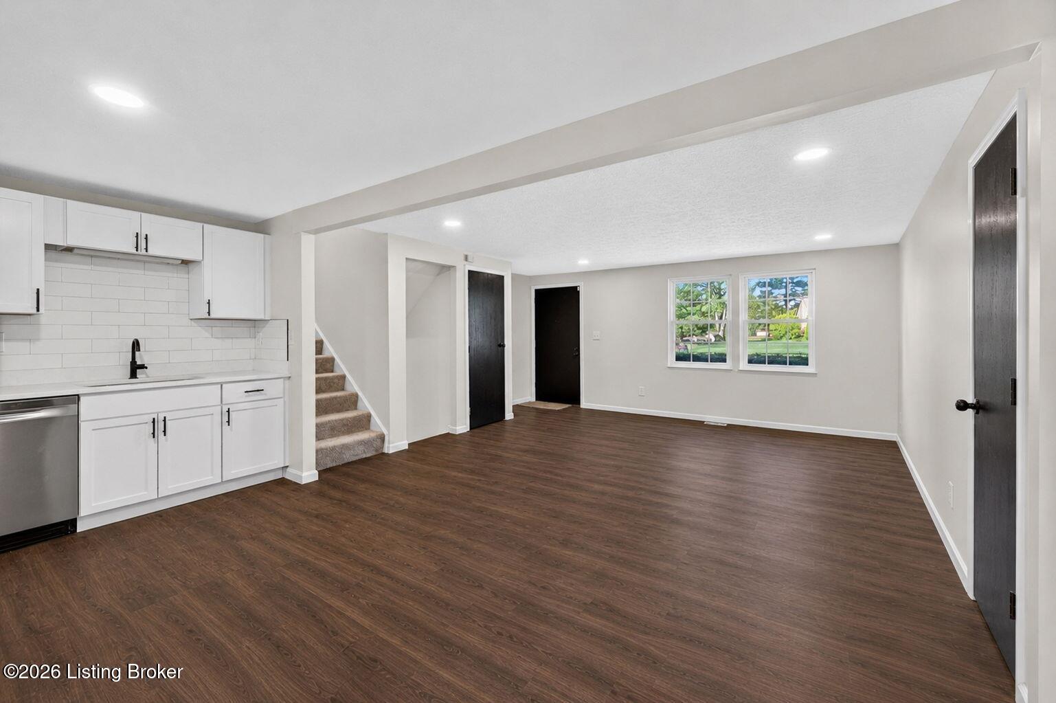 7005 Apple Orchard Ln