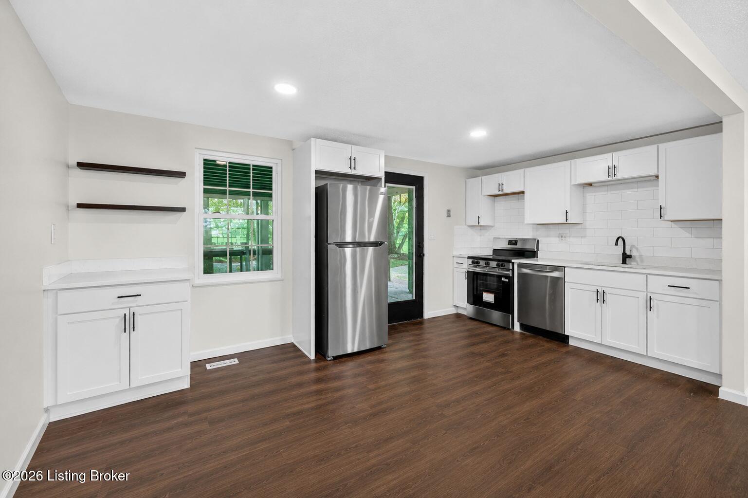 7005 Apple Orchard Ln