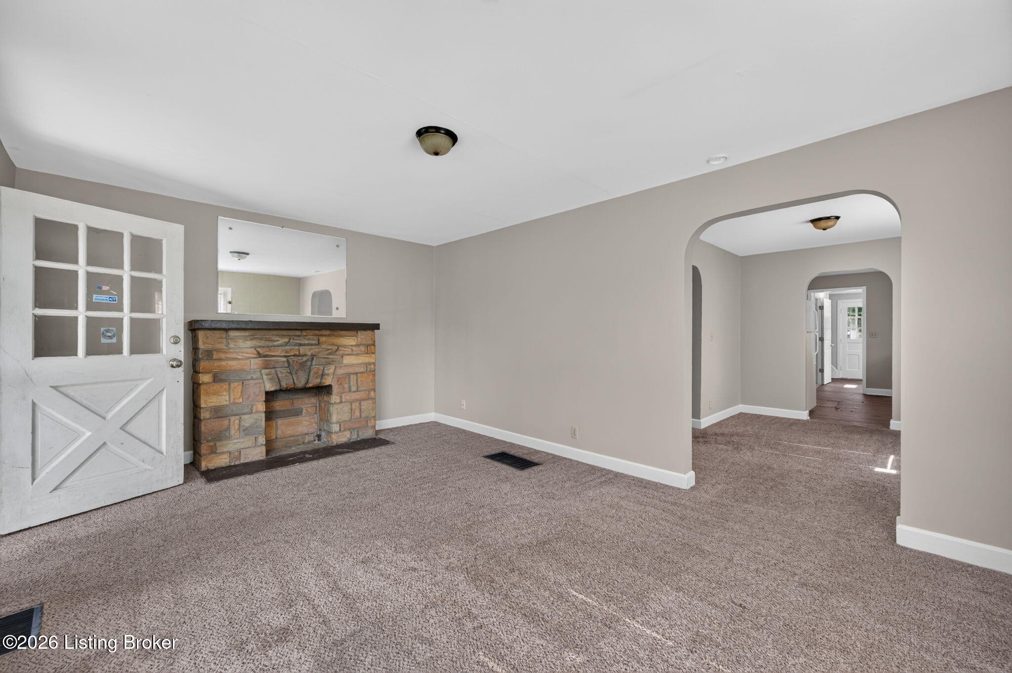 1327 Shingo Ave