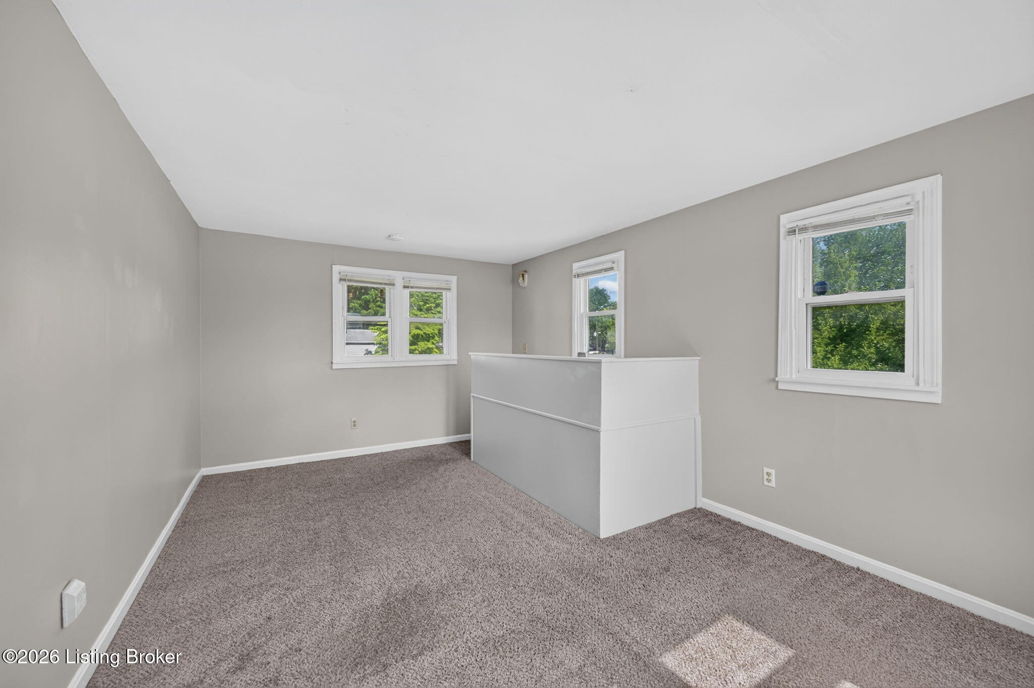 1327 Shingo Ave