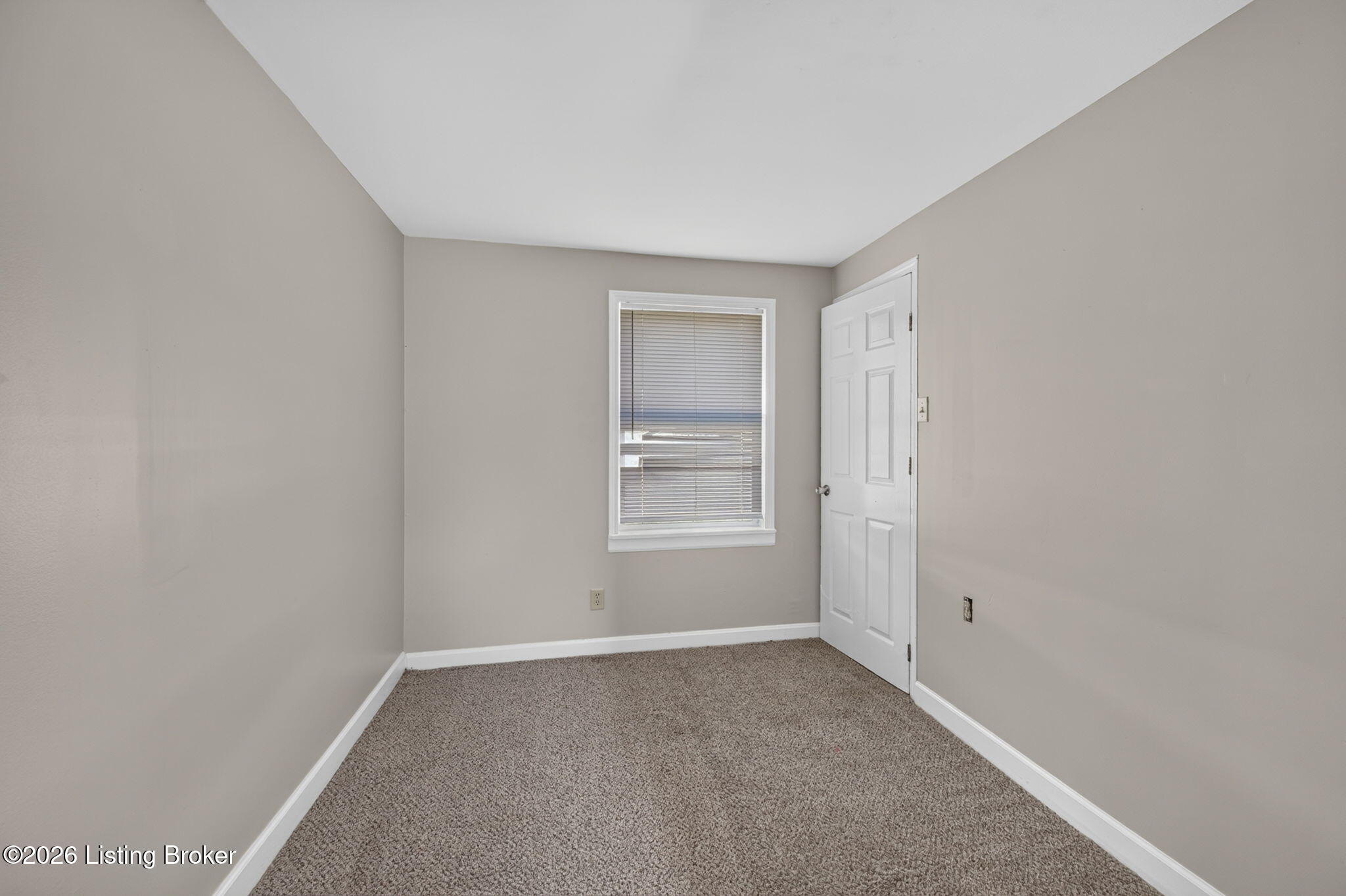 1327 Shingo Ave