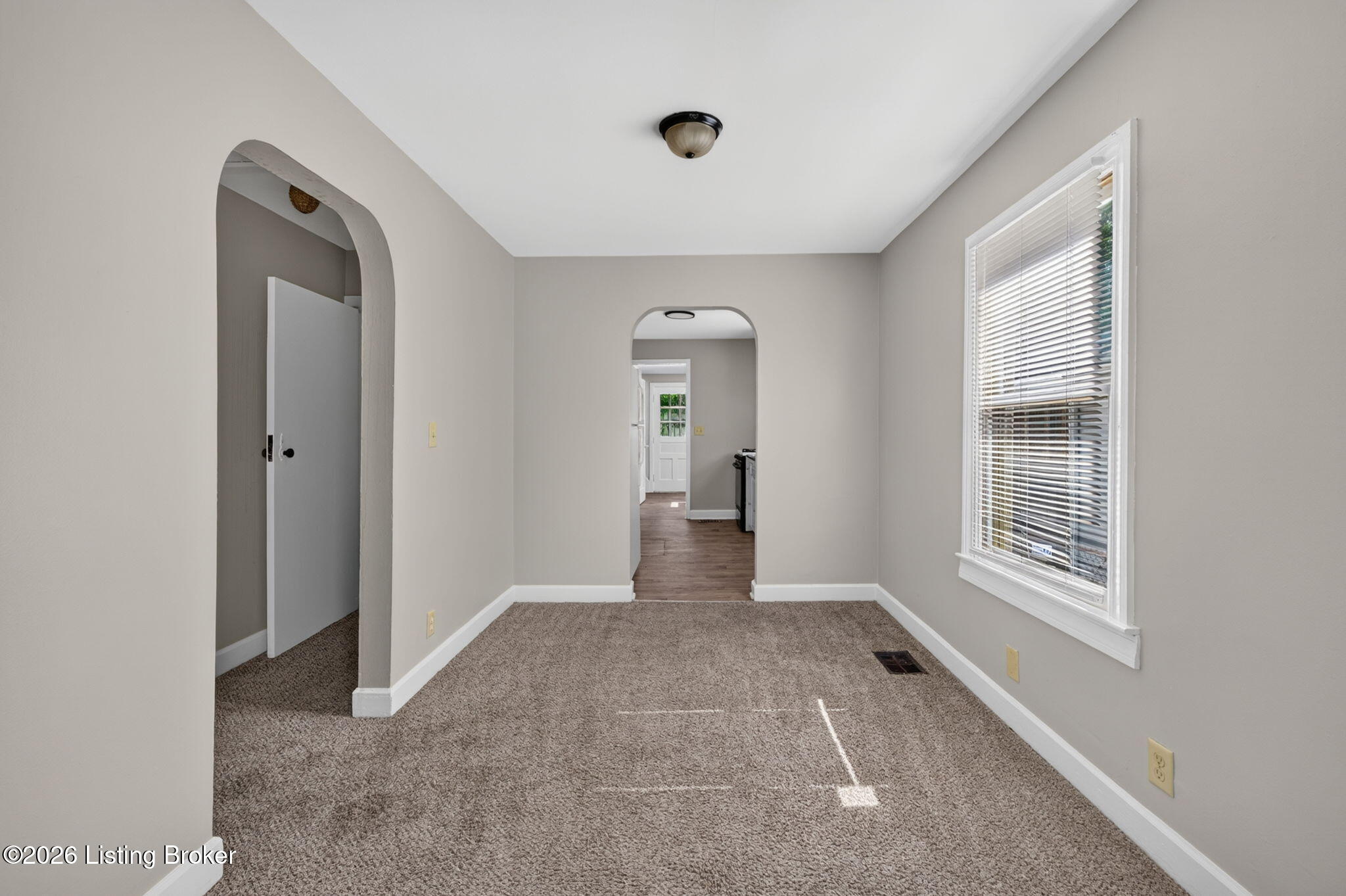 1327 Shingo Ave