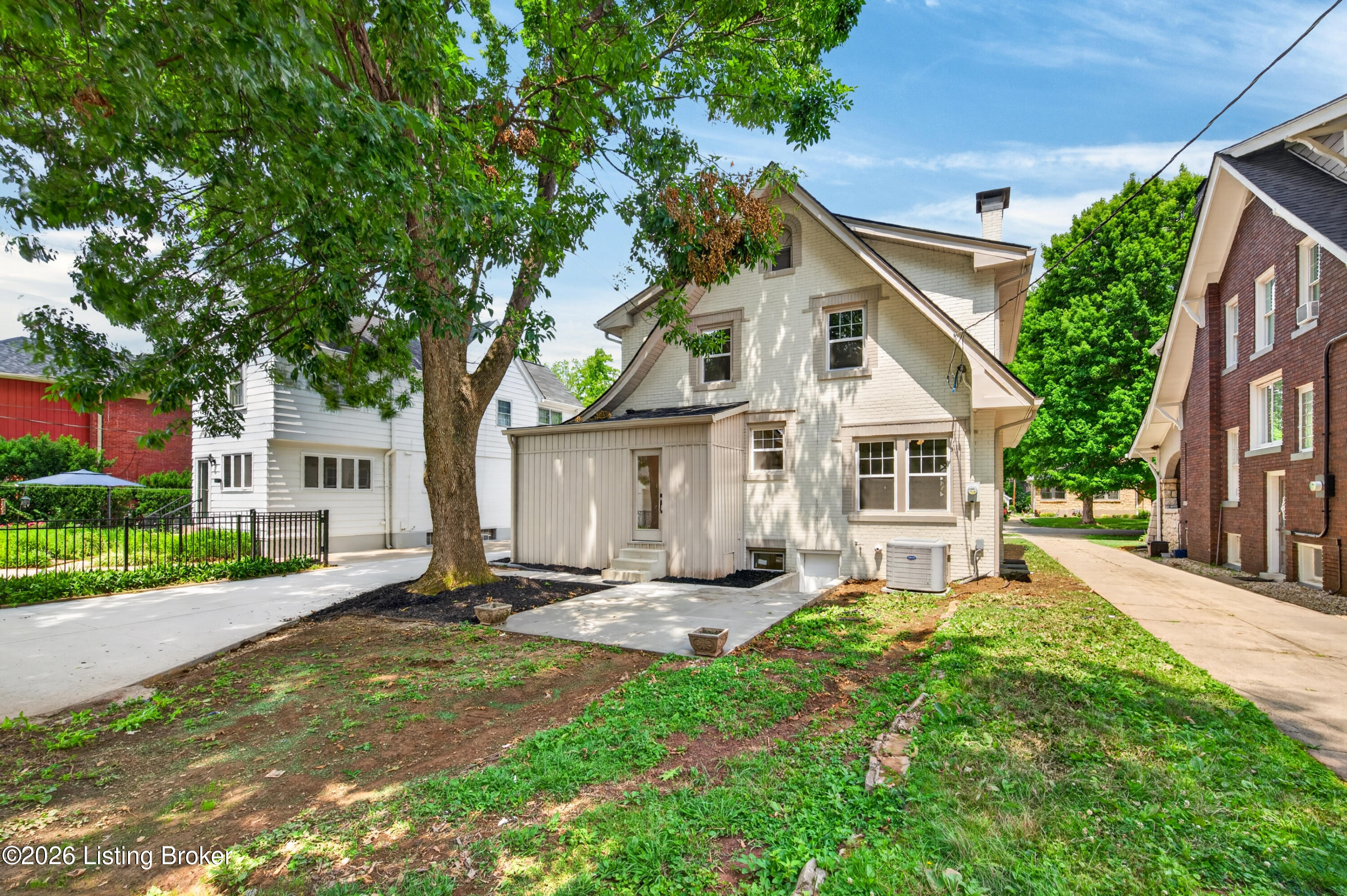 2530 Broadmeade Rd