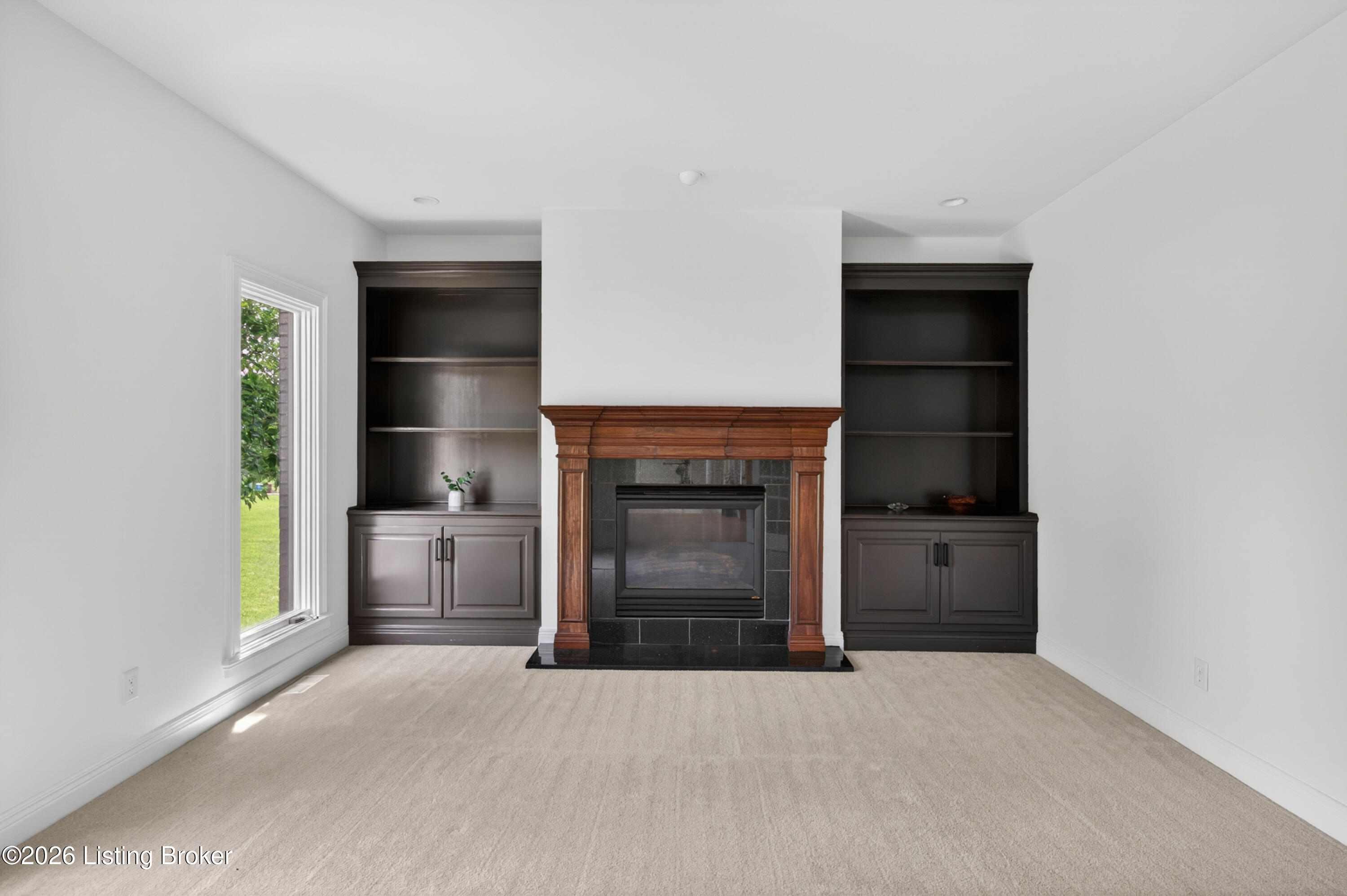 12307 Ridgeview Dr