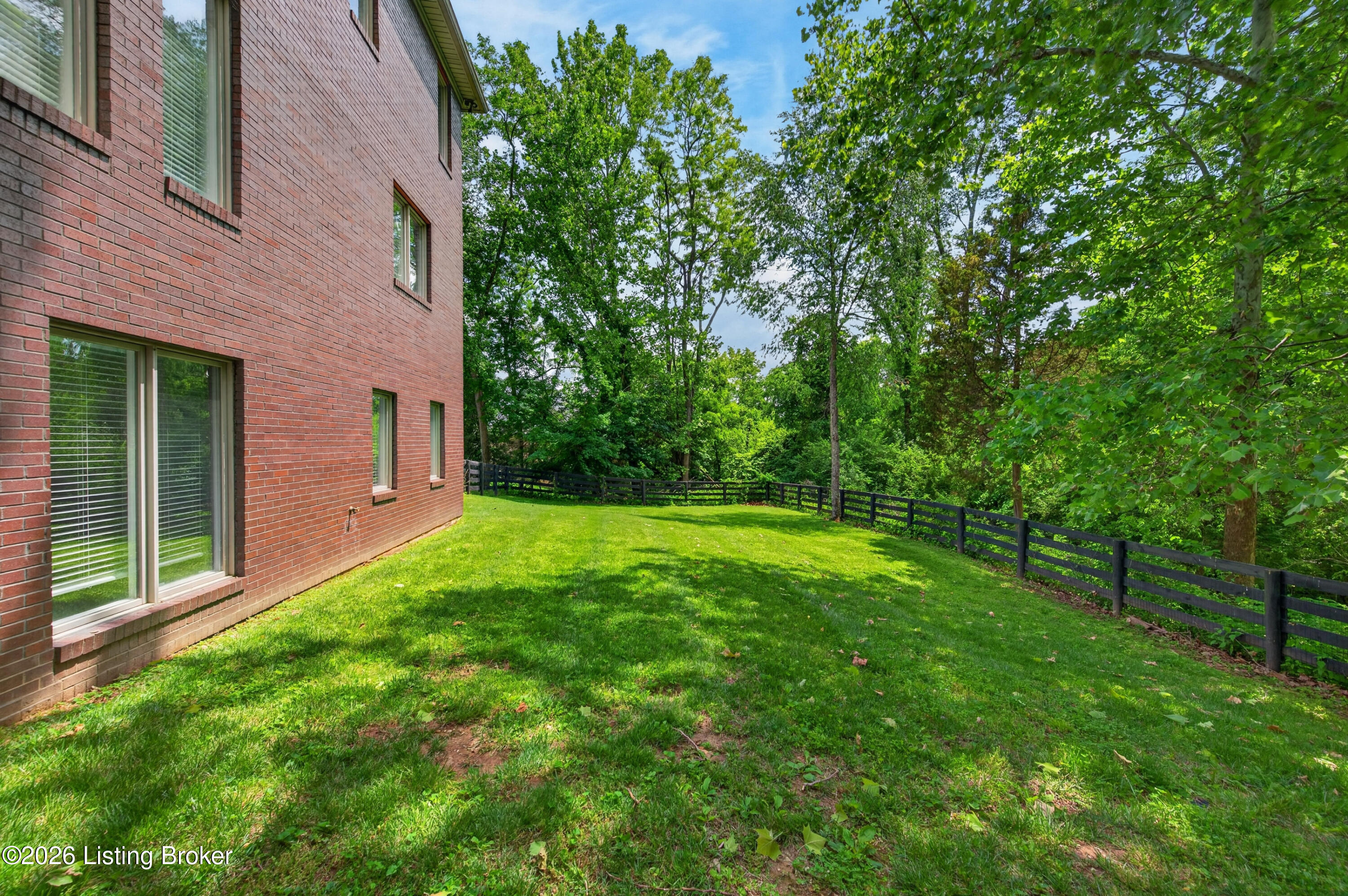 12307 Ridgeview Dr