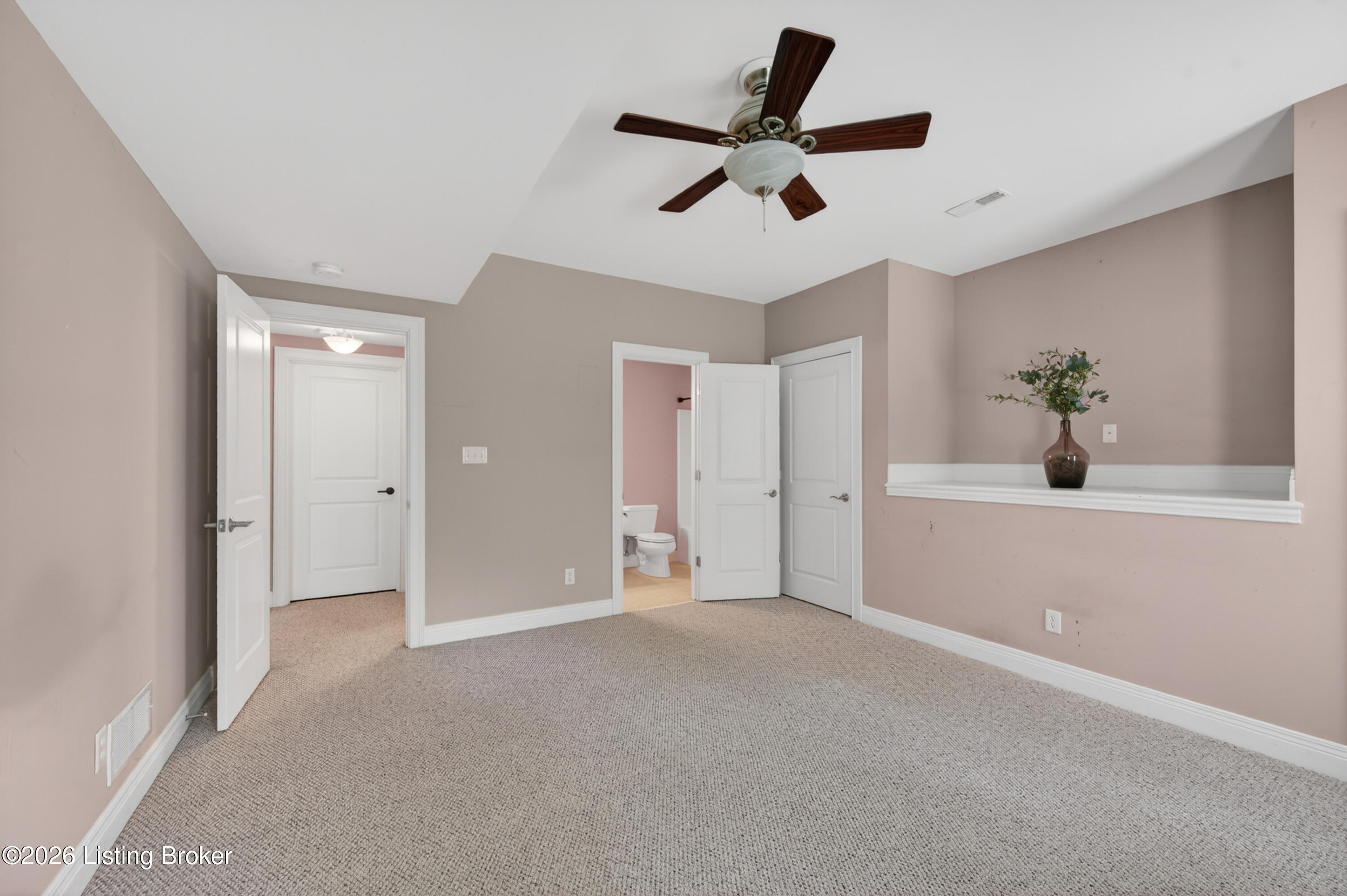 12307 Ridgeview Dr