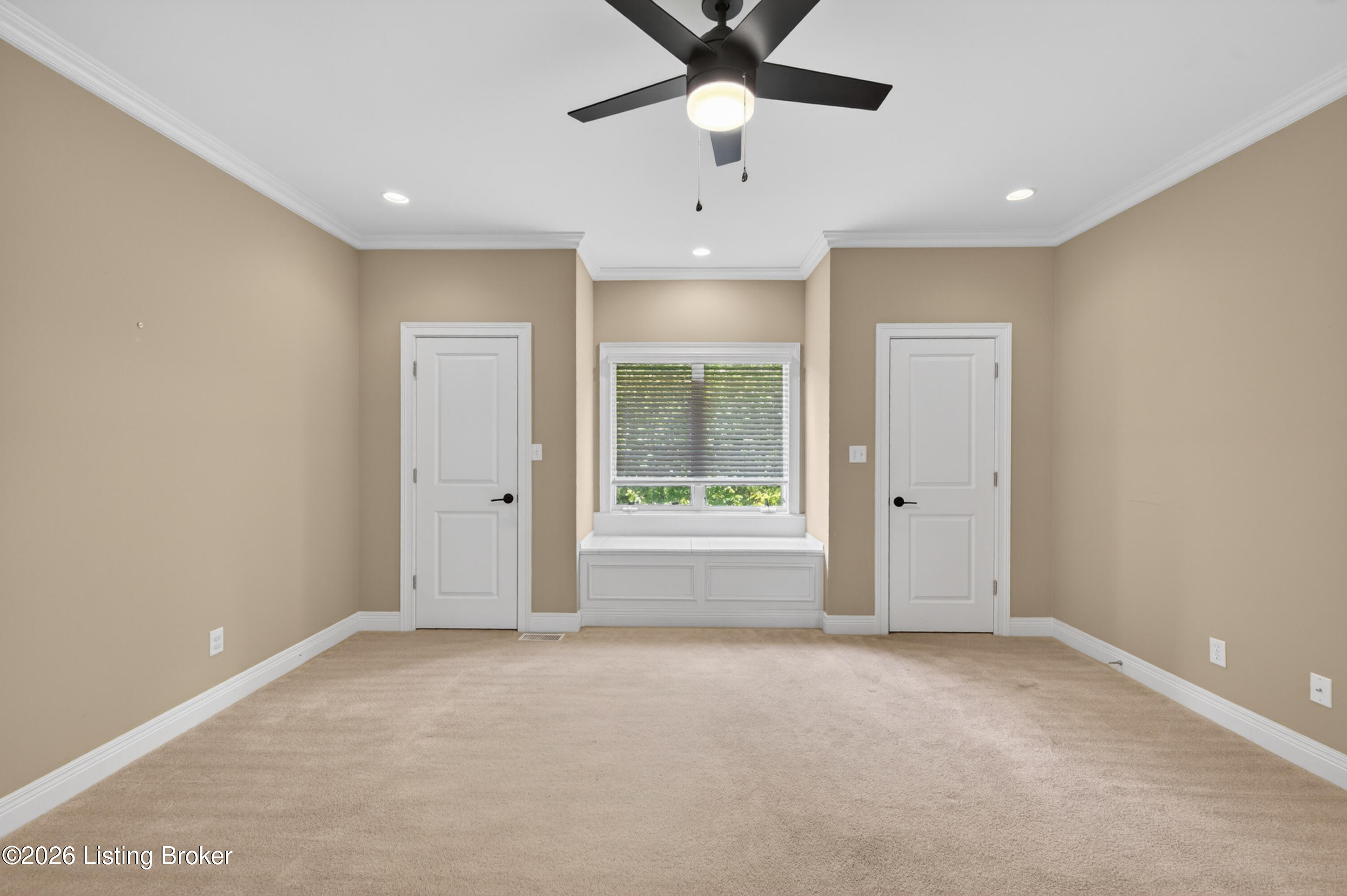 12307 Ridgeview Dr