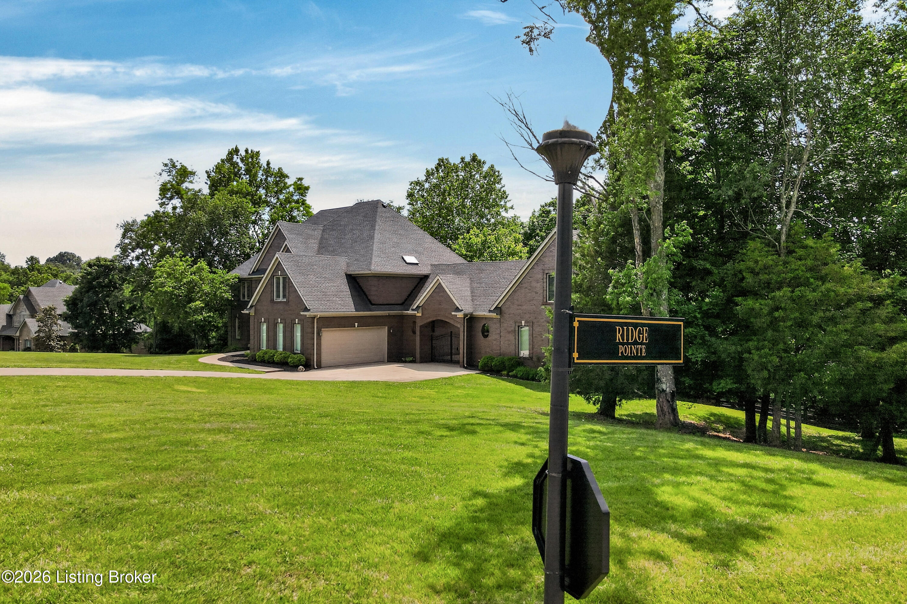 12307 Ridgeview Dr
