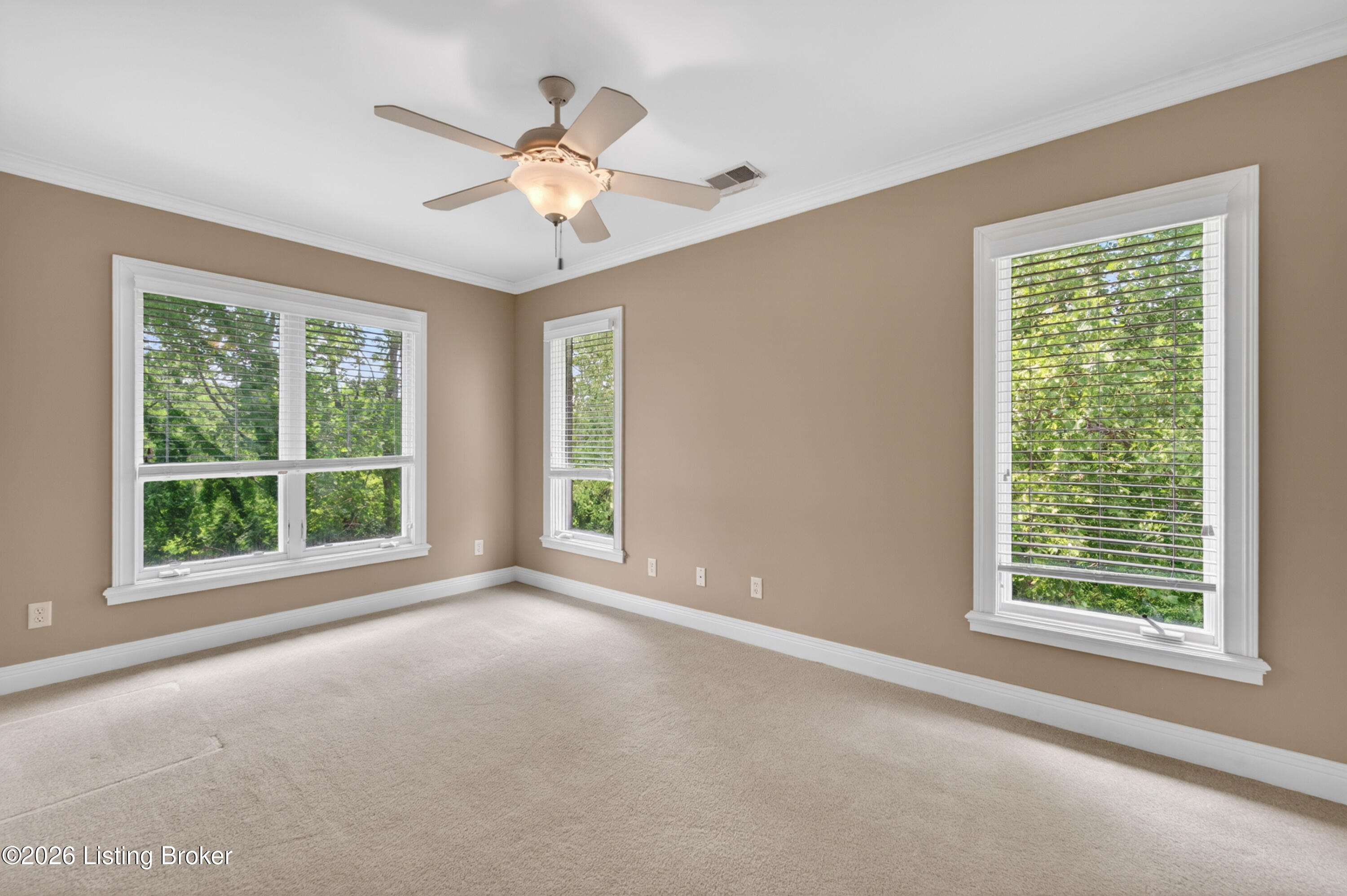 12307 Ridgeview Dr