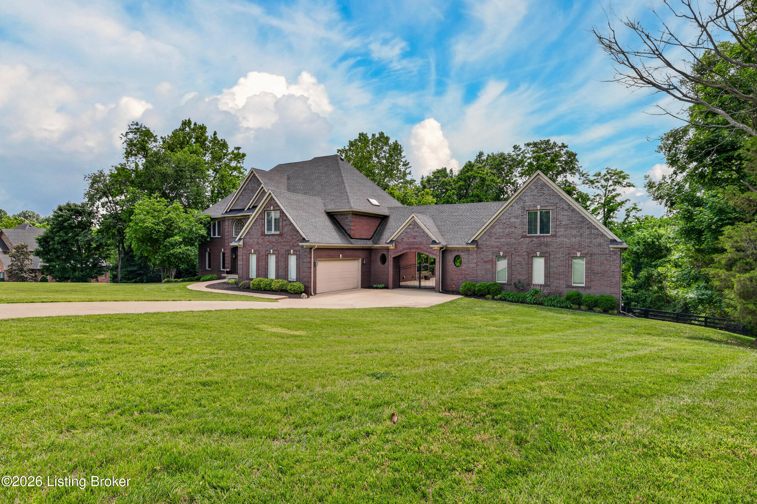 12307 Ridgeview Dr
