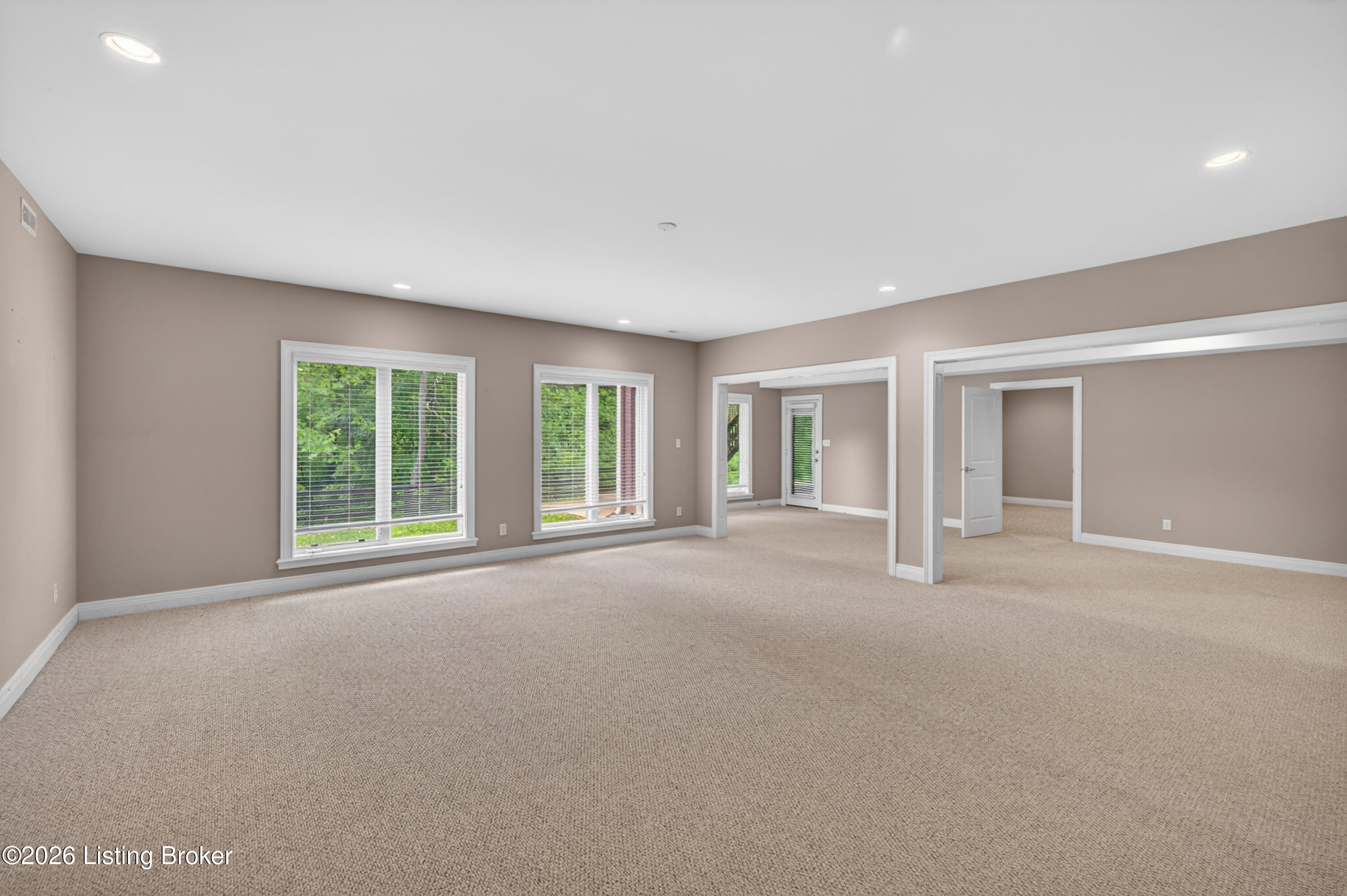 12307 Ridgeview Dr