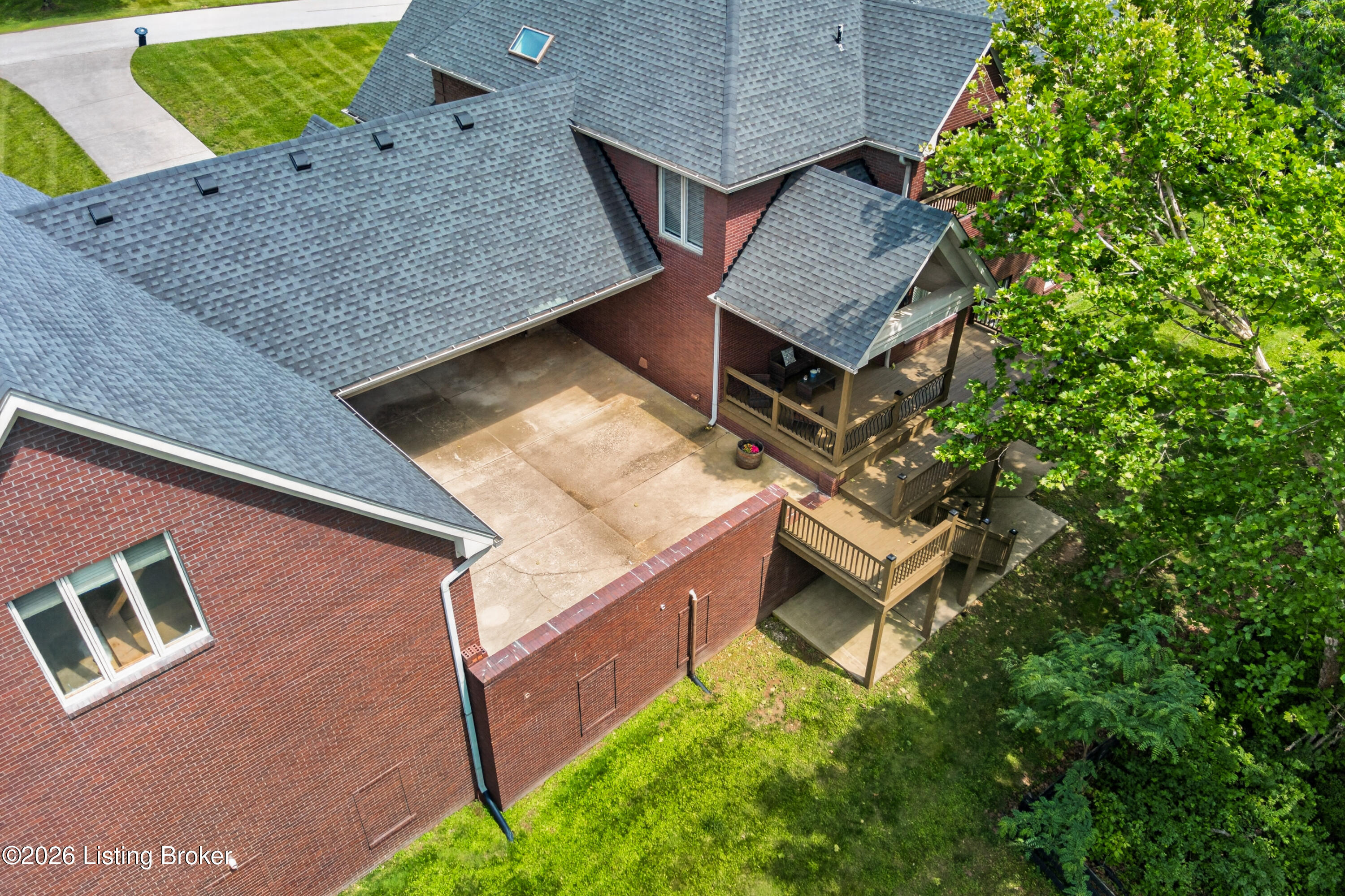 12307 Ridgeview Dr