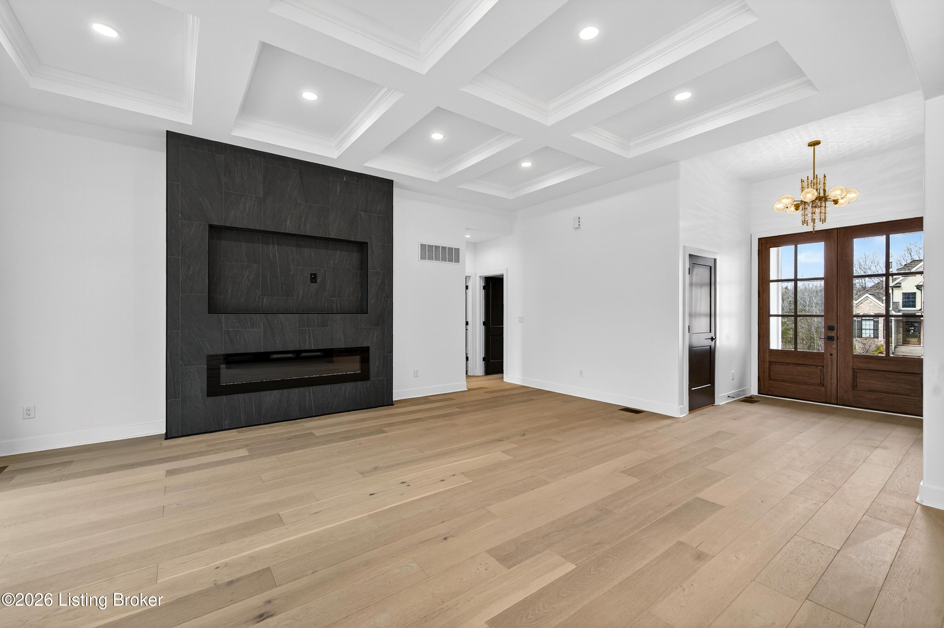 1505 Lincoln Hill Way