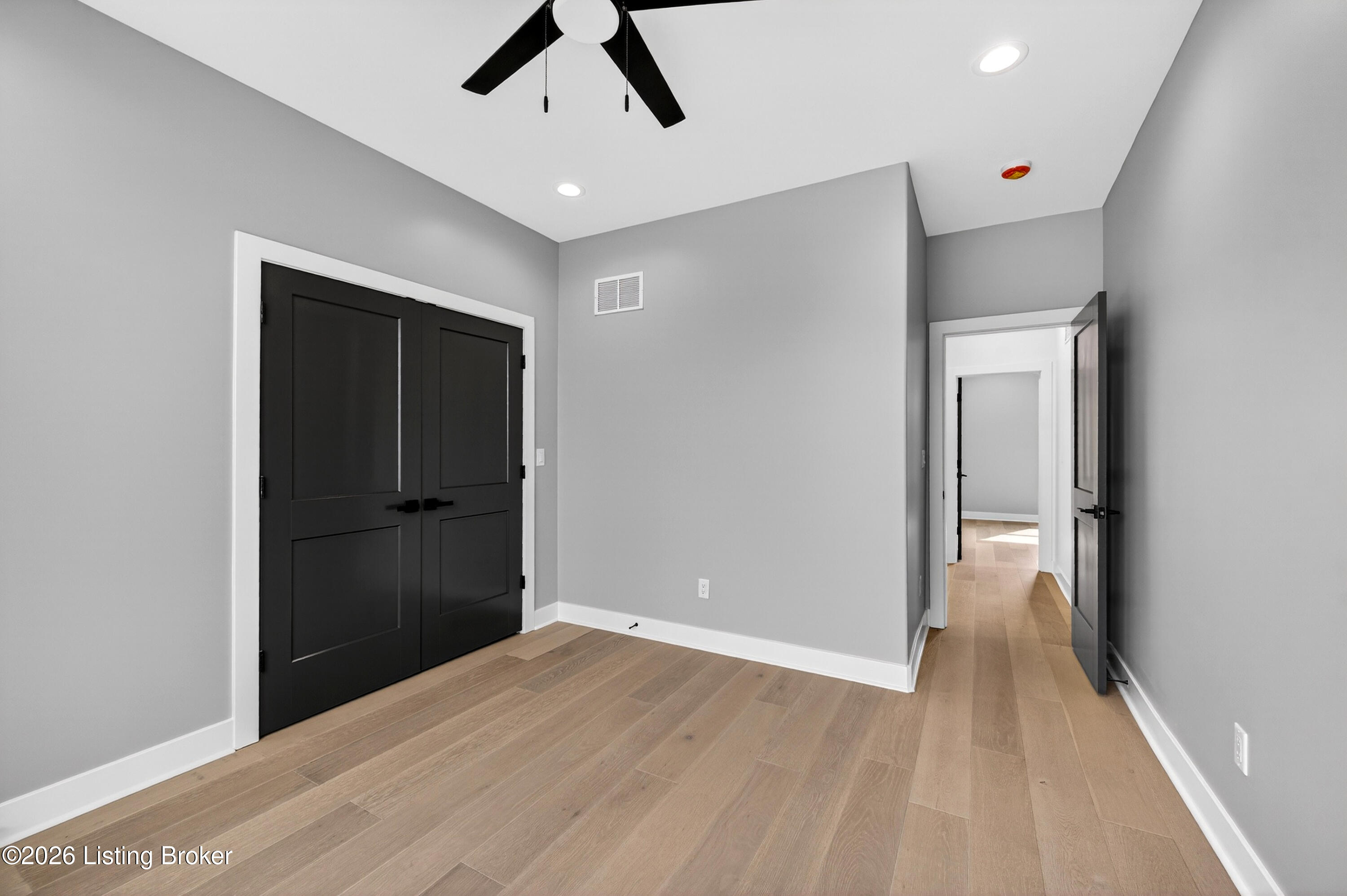 1505 Lincoln Hill Way