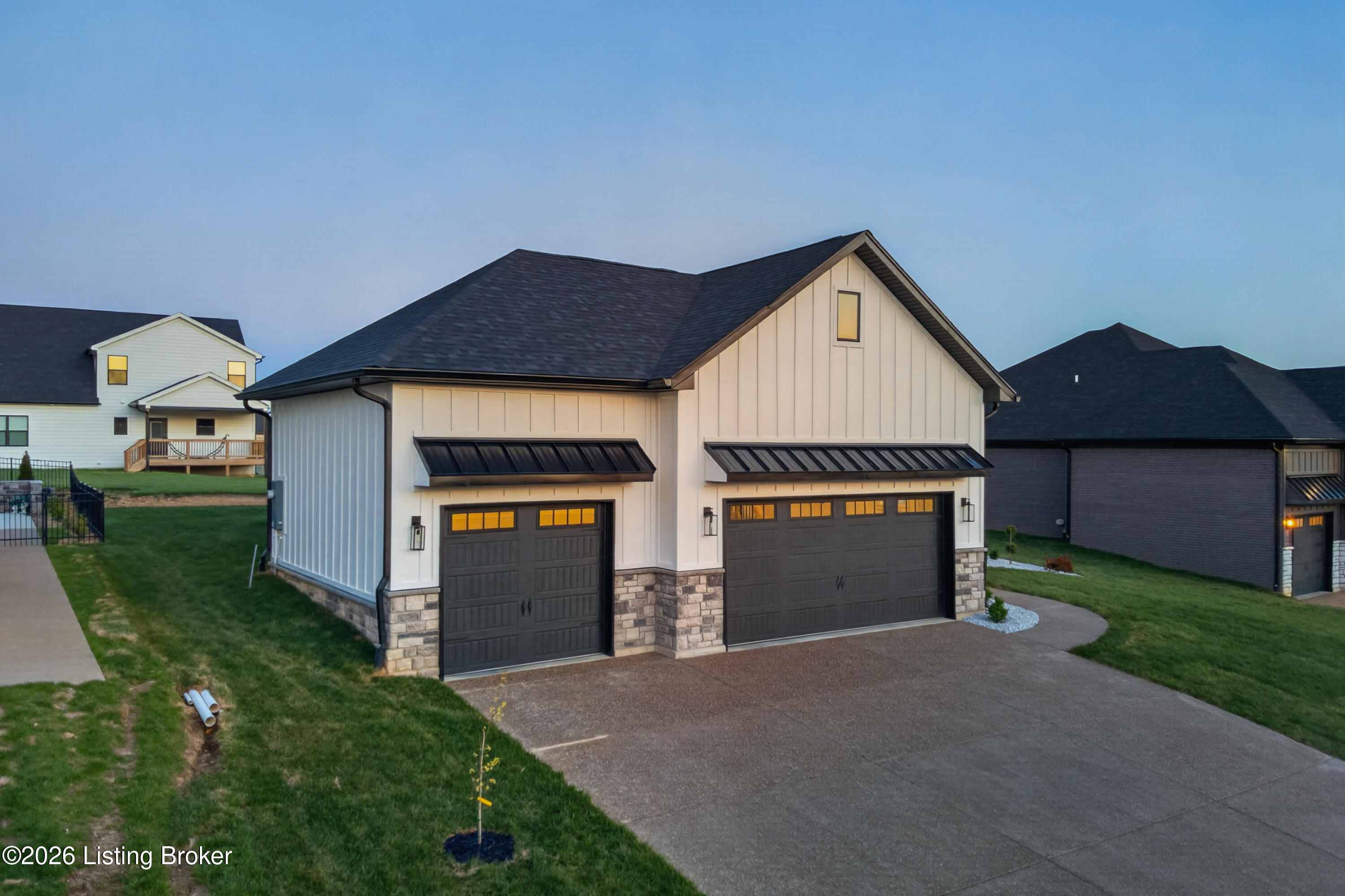 1505 Lincoln Hill Way