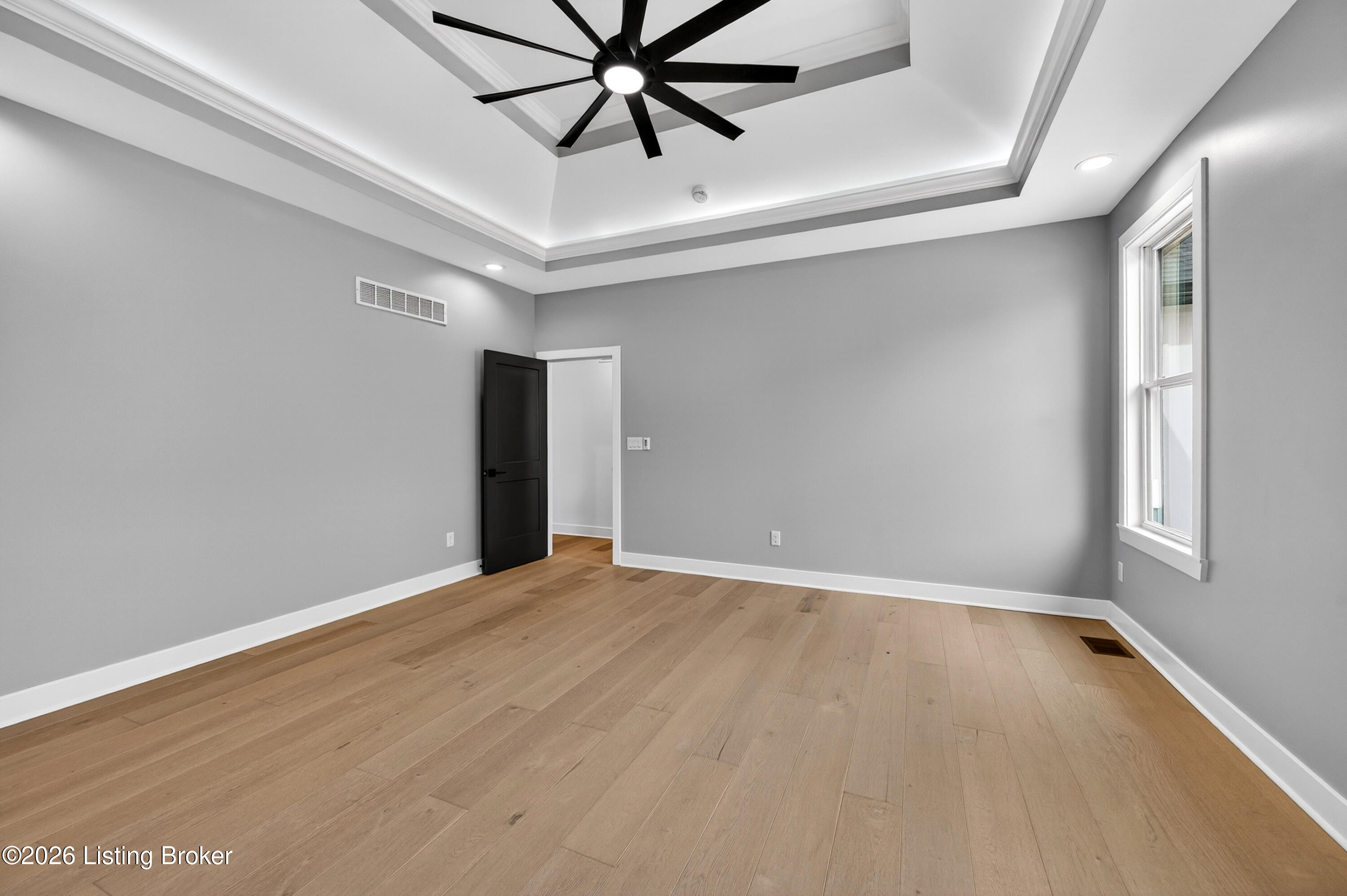 1505 Lincoln Hill Way