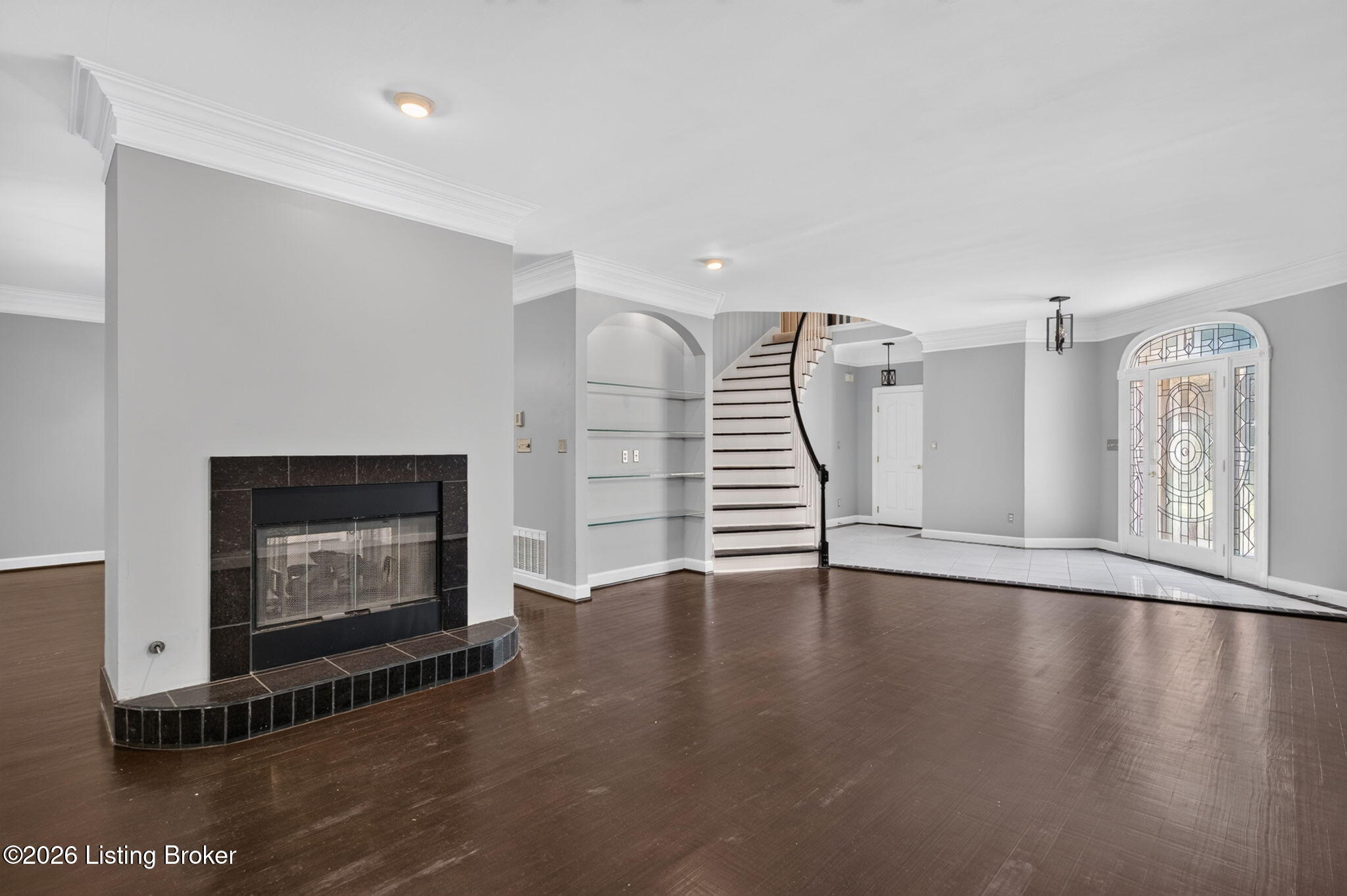 8800 Wooded Trail Ct