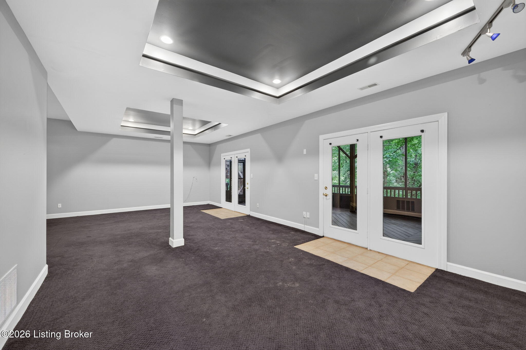 8800 Wooded Trail Ct