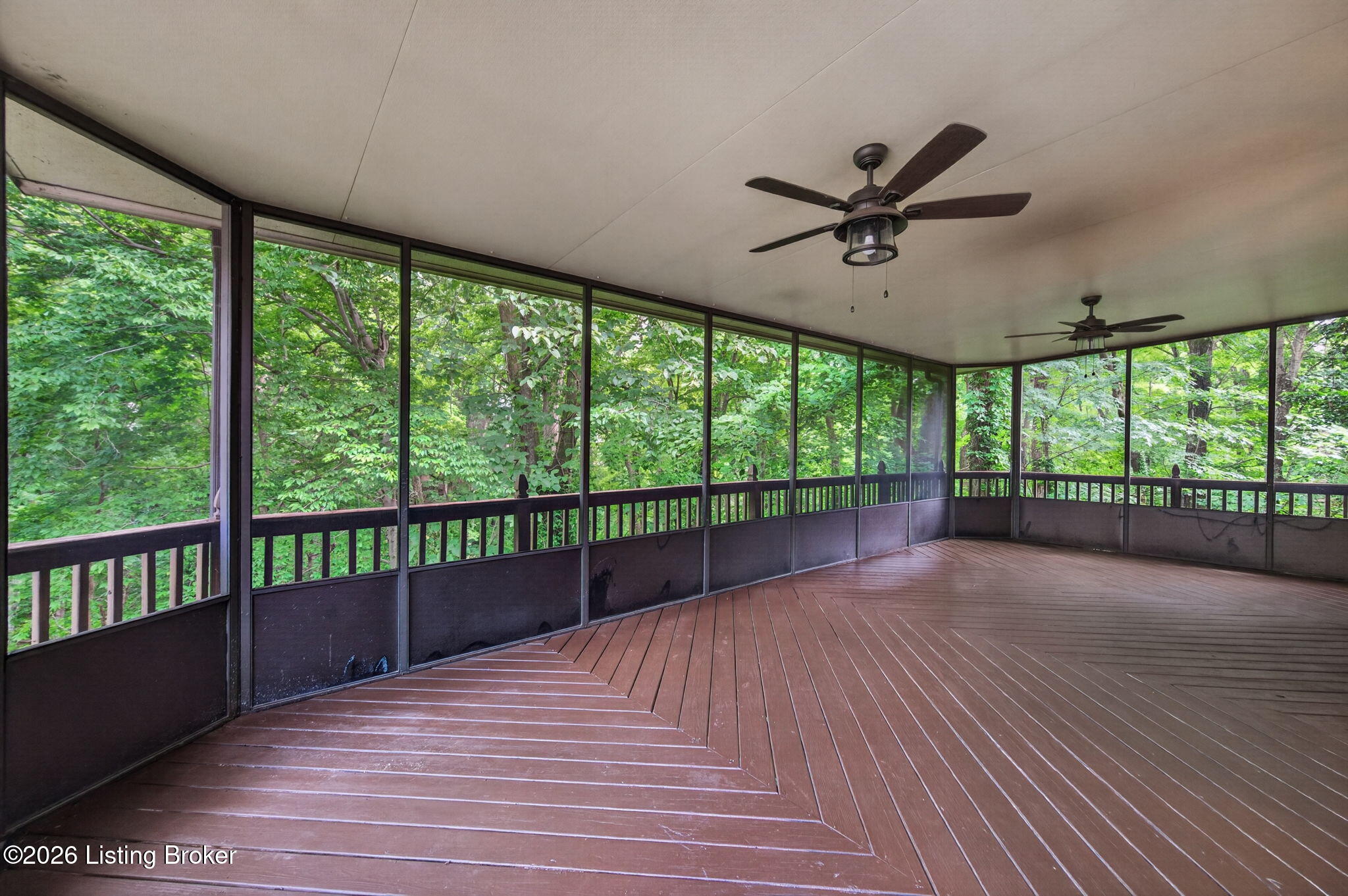 8800 Wooded Trail Ct