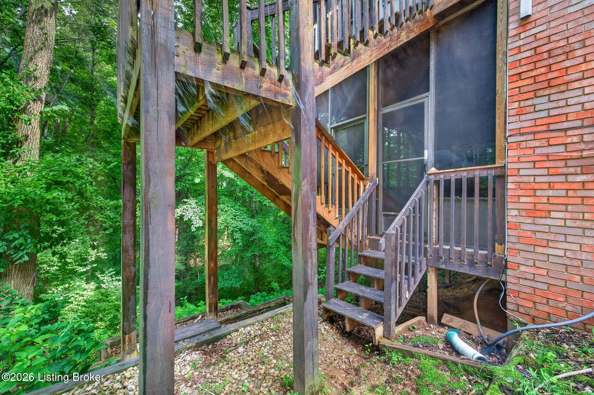 8800 Wooded Trail Ct