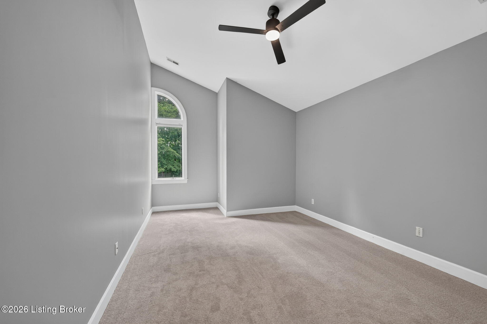 8800 Wooded Trail Ct