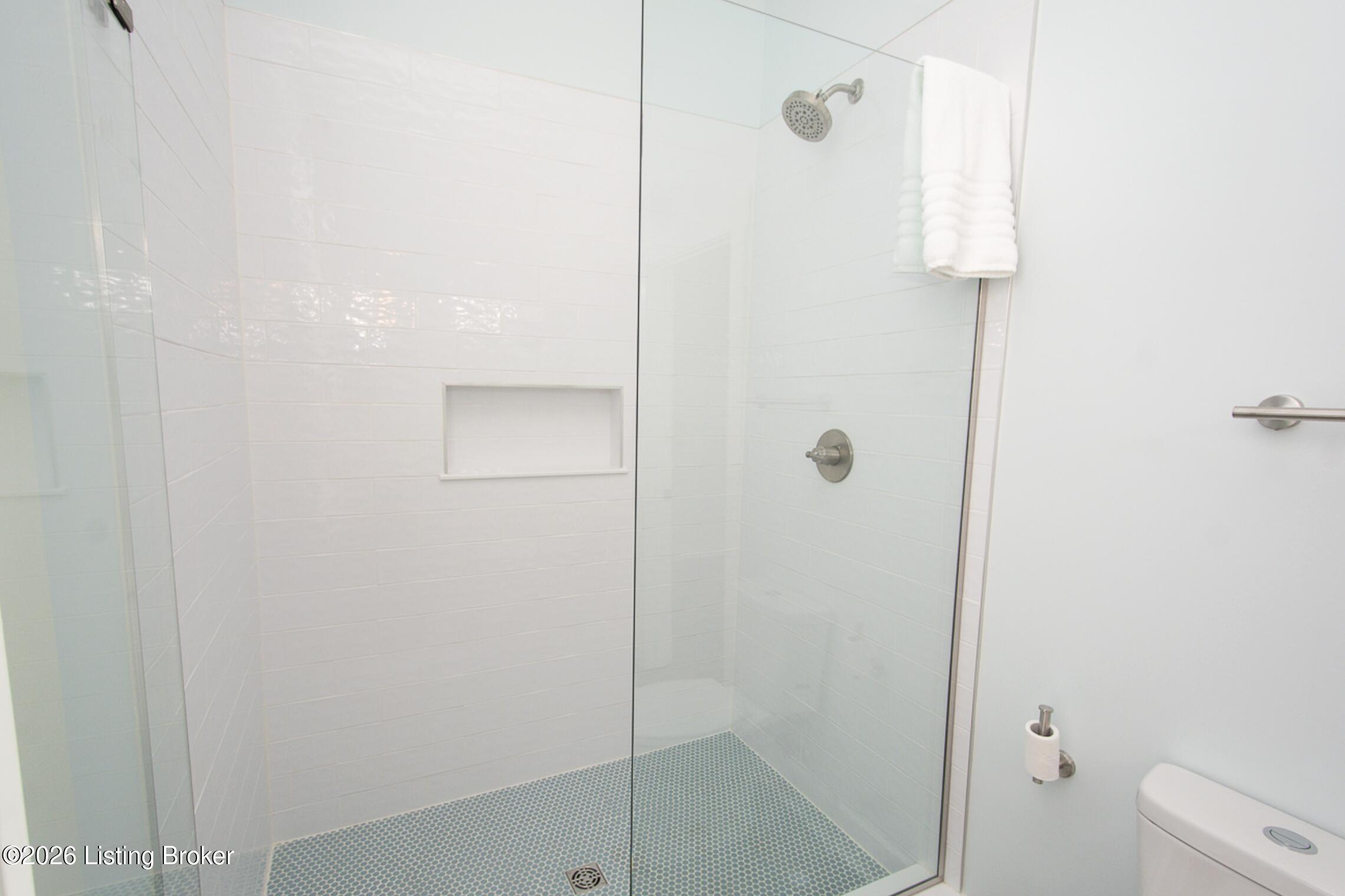 1807 Brownsboro Rd