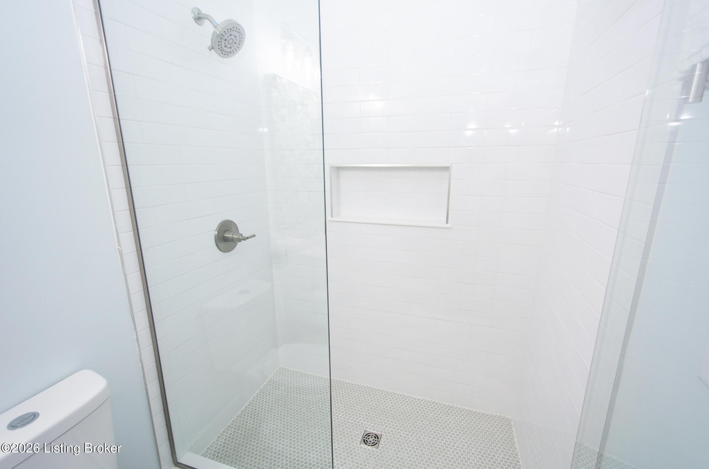 1807 Brownsboro Rd