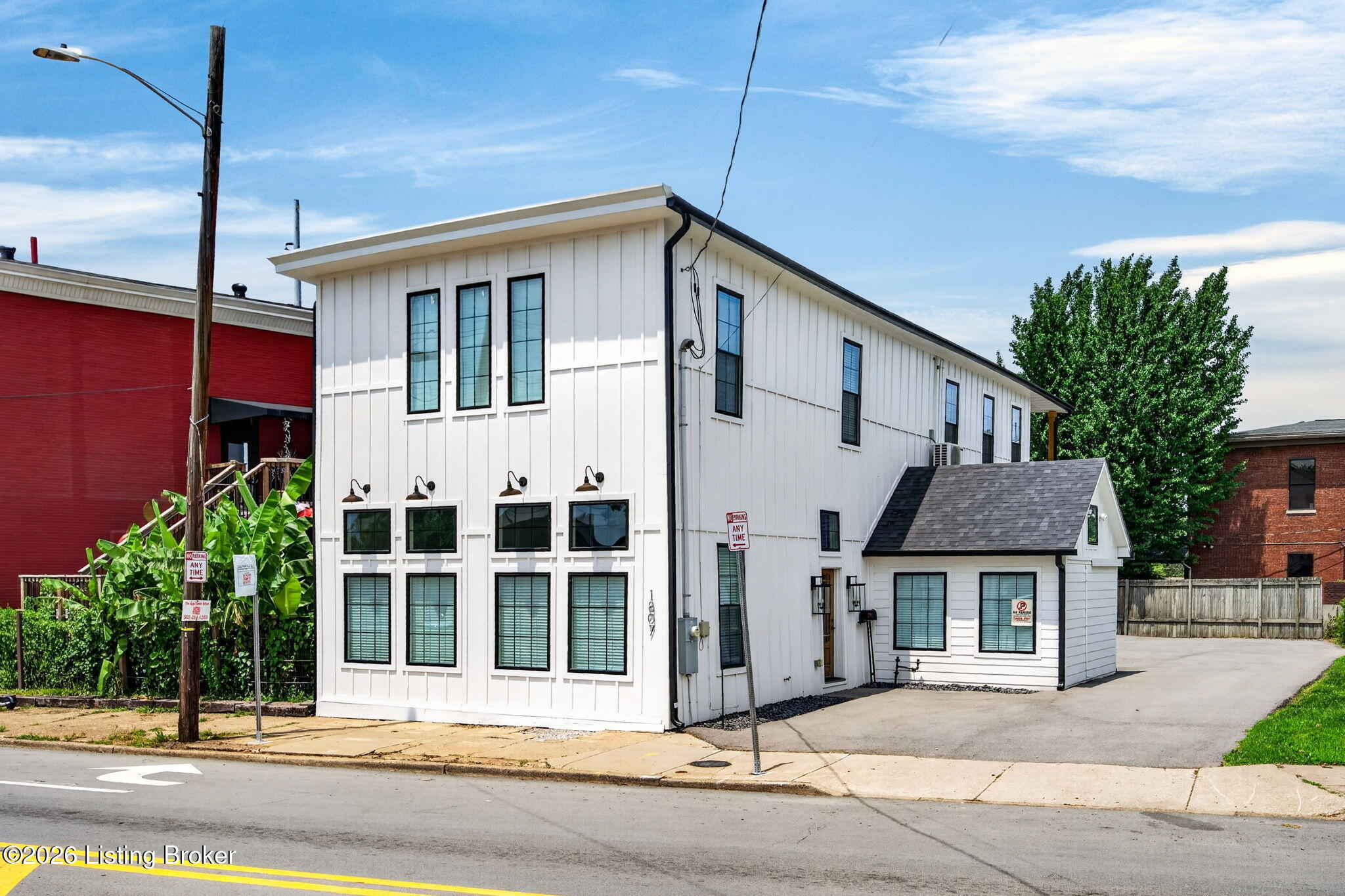 1807 Brownsboro Rd