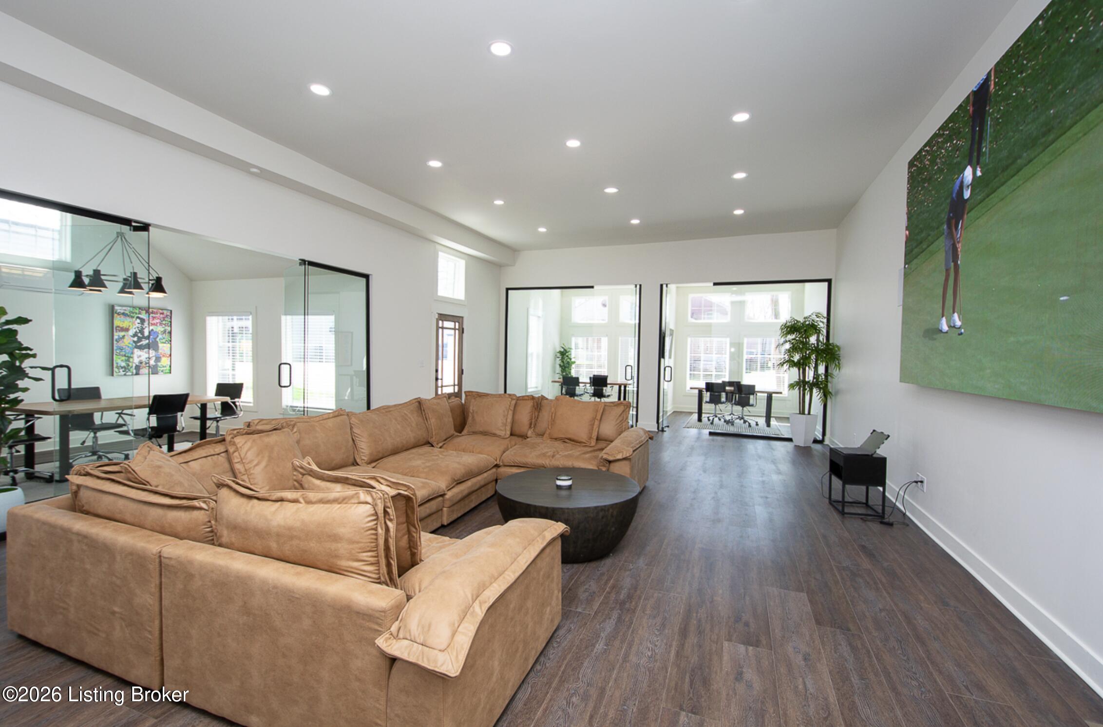 1807 Brownsboro Rd