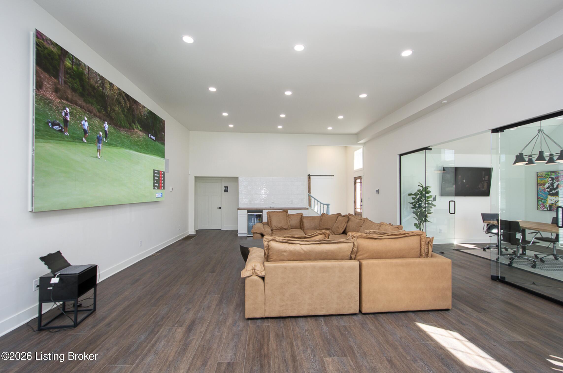 1807 Brownsboro Rd